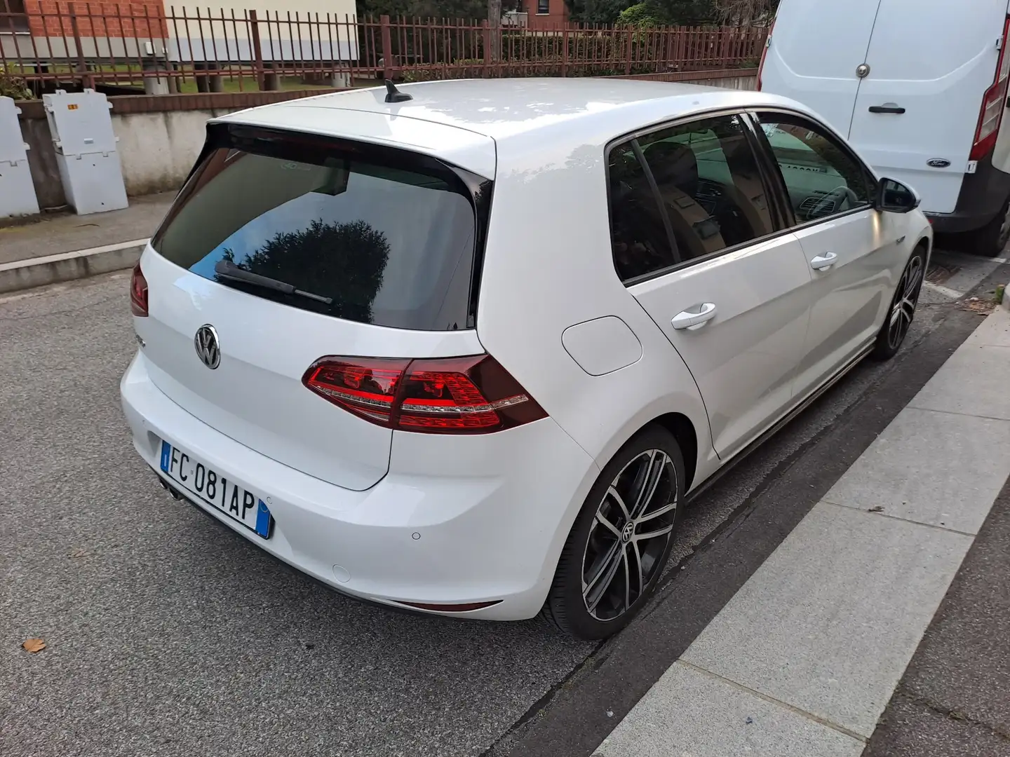 Volkswagen Golf GTD gtd bluemotion - 2