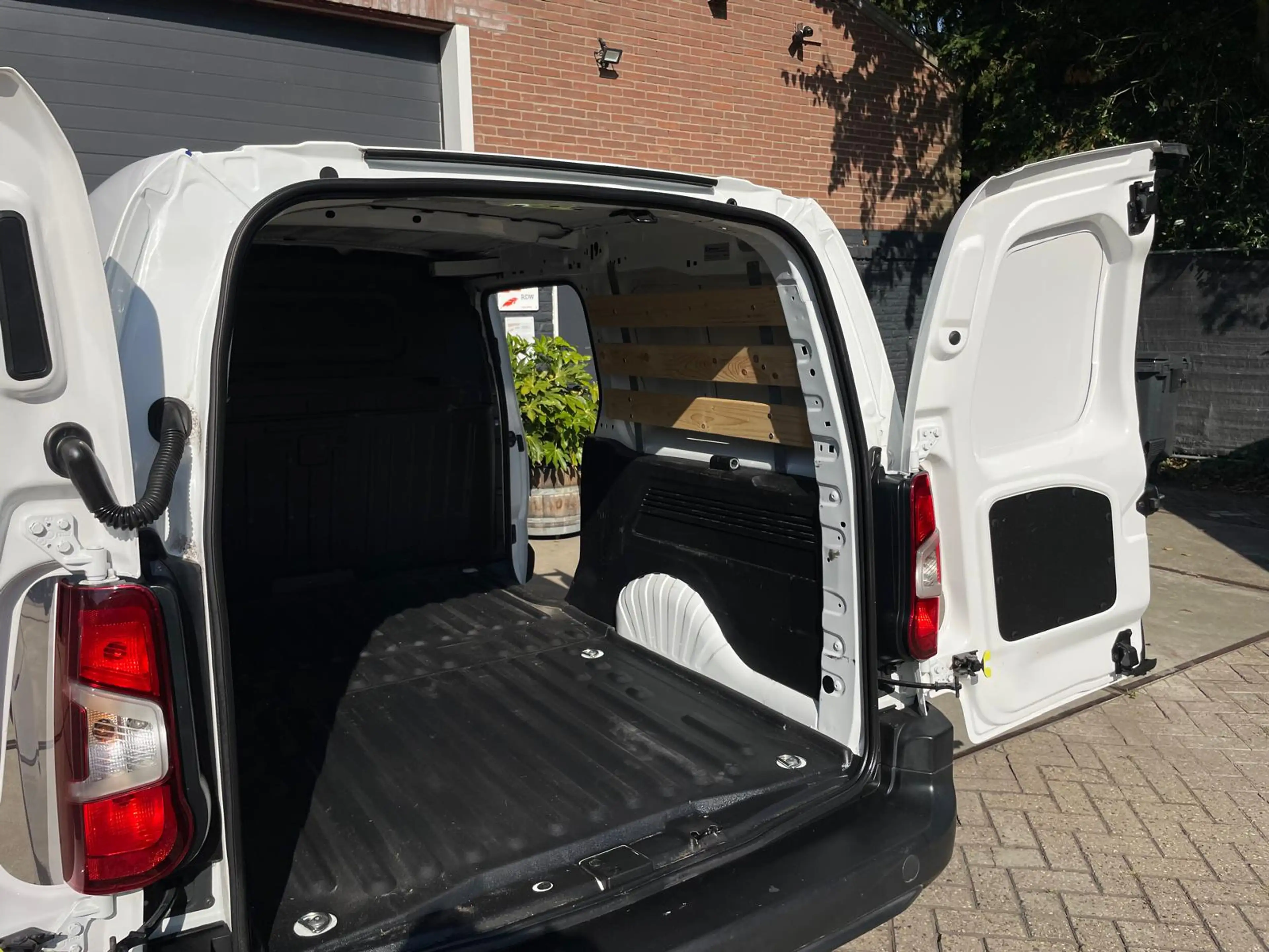 Opel Combo 1.5D L2H1 Edition EURO6 - grote beurt / nieuwe dis — photo 10
