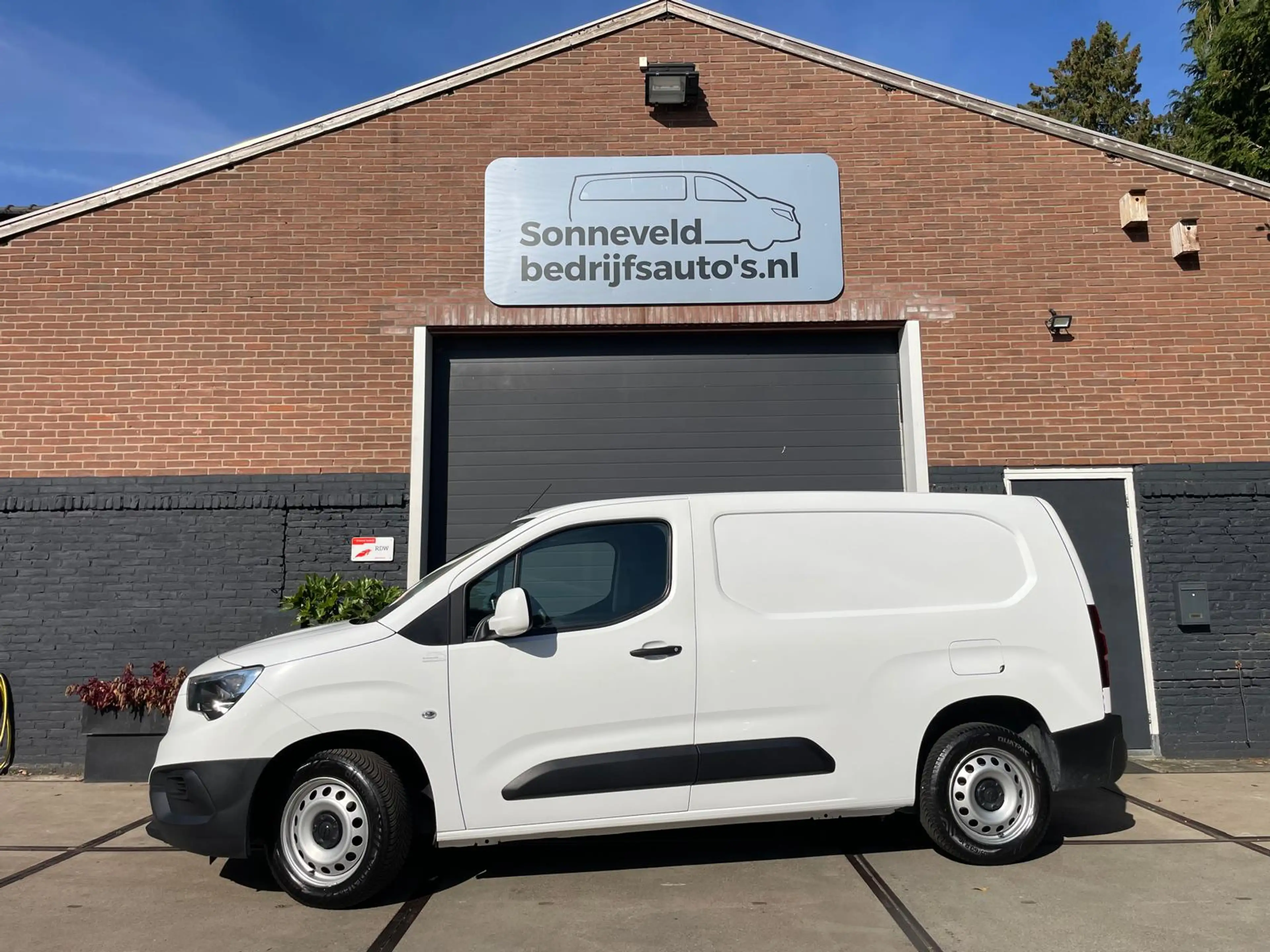 Opel Combo 1.5D L2H1 Edition EURO6 - grote beurt / nieuwe dis — photo 6