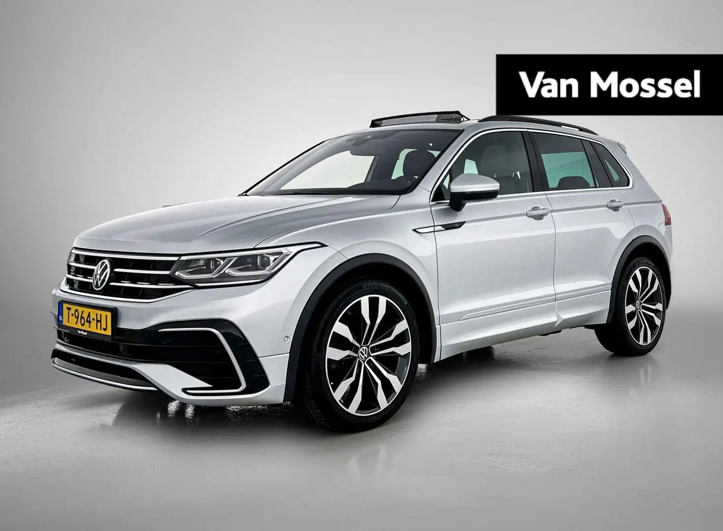 Volkswagen Tiguan 1.5 TSI R-Line Business+ | VERWACHT | NAVIAGTIE | Grijs - 1
