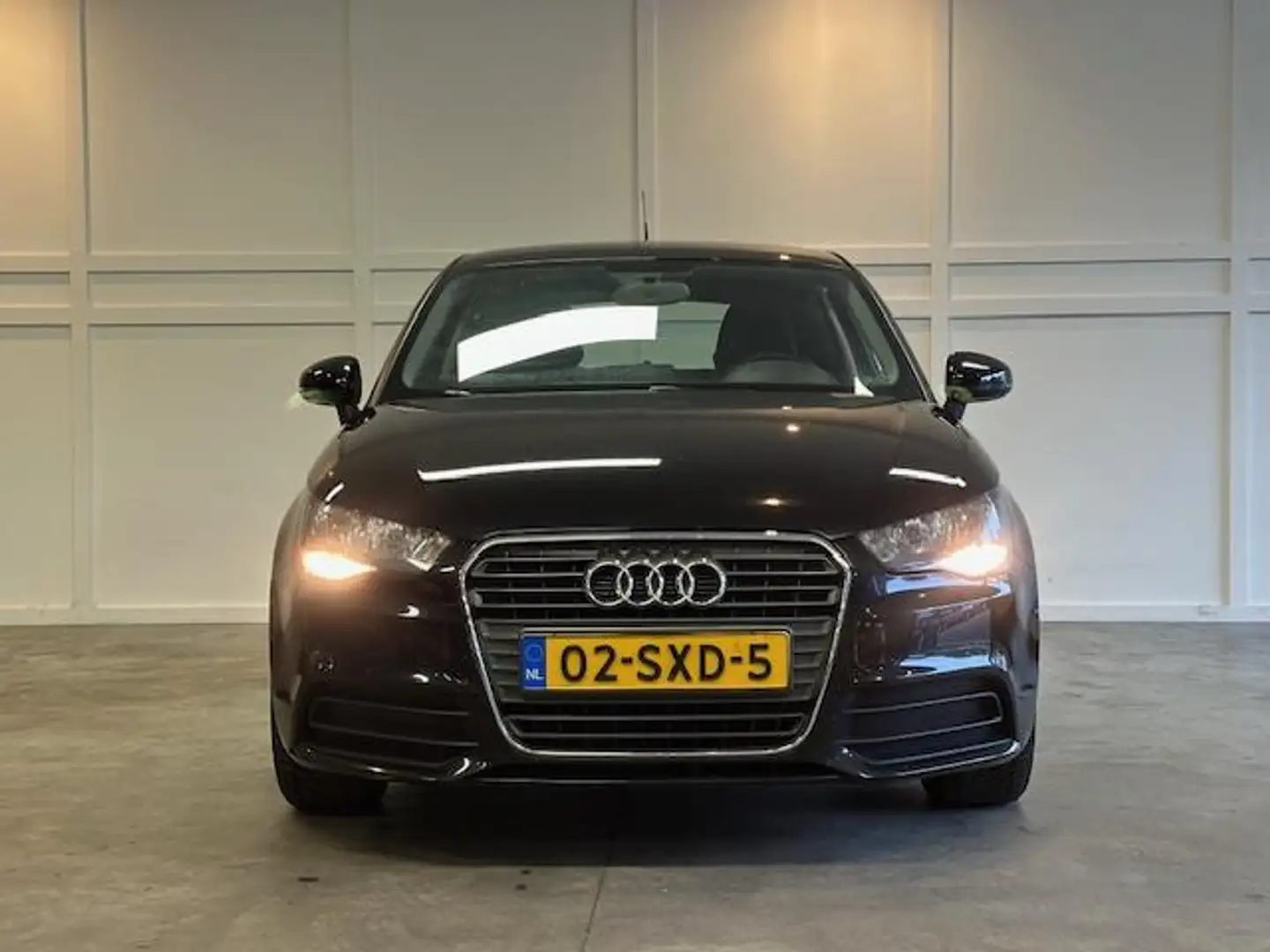 Audi A1 1.2 TFSI / Cruise / Navi / 2012 / Negro - 2