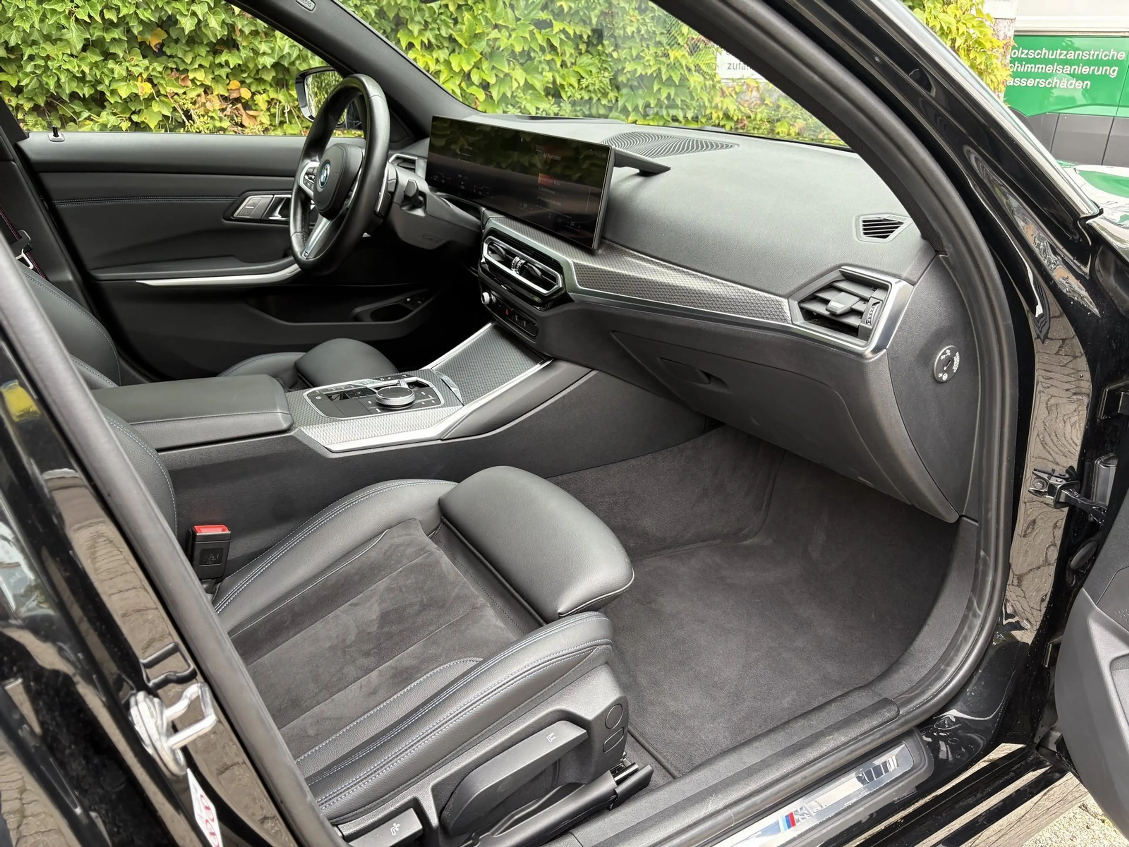 BMW 330 e M Sport SHZ Park-Assist RKam Inno — photo 9