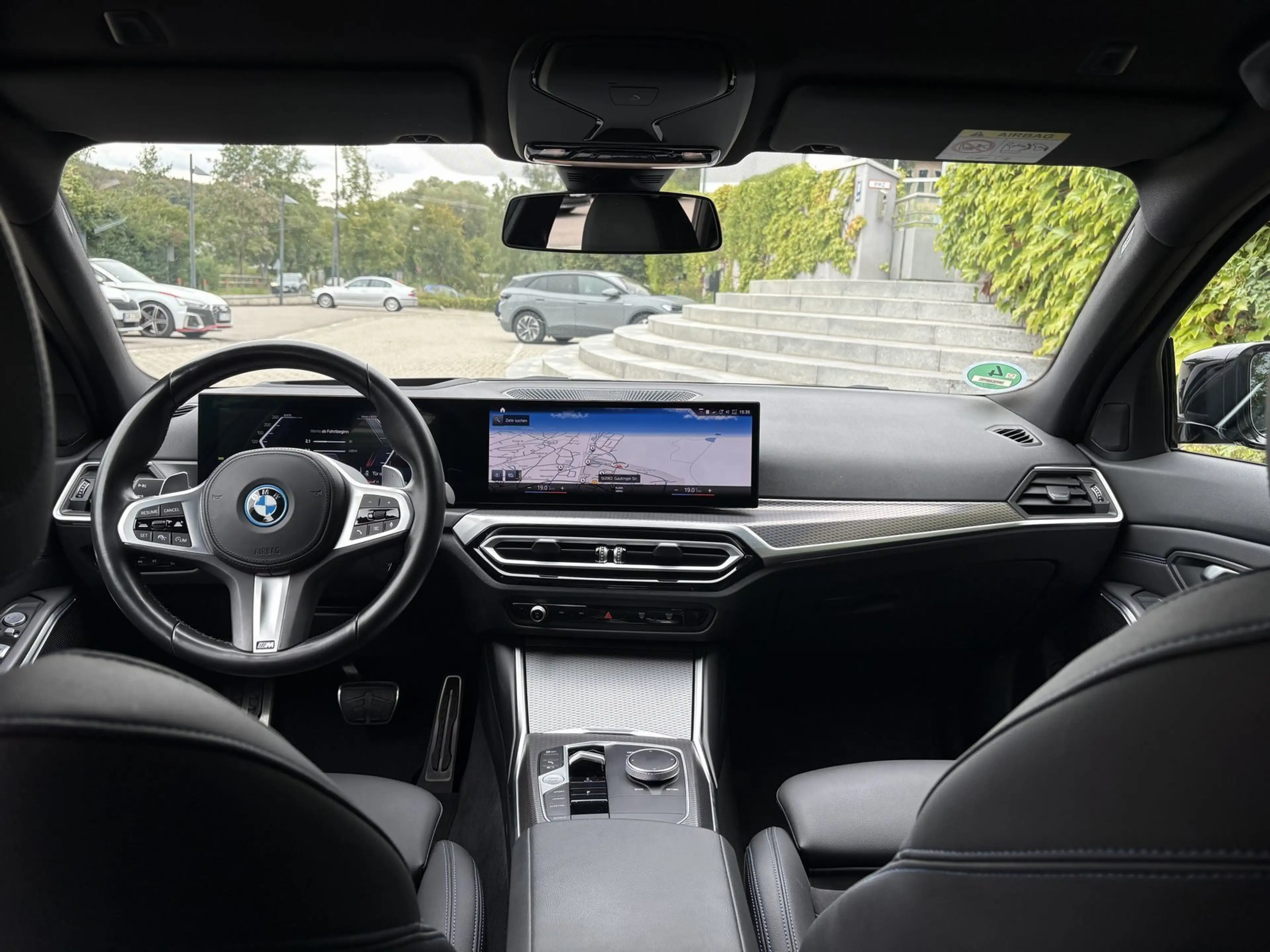 BMW 330 e M Sport SHZ Park-Assist RKam Inno — photo 3