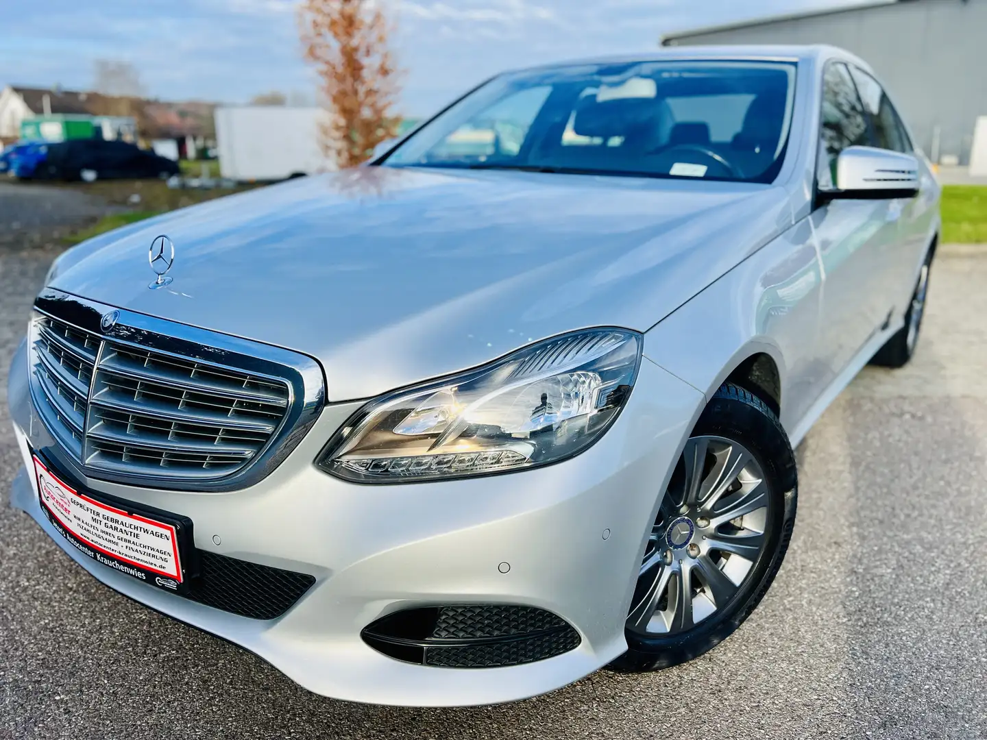 Mercedes-Benz E 220 E 220 CDI BlueEff. (212.002), TÜV 09/27 Silber - 1