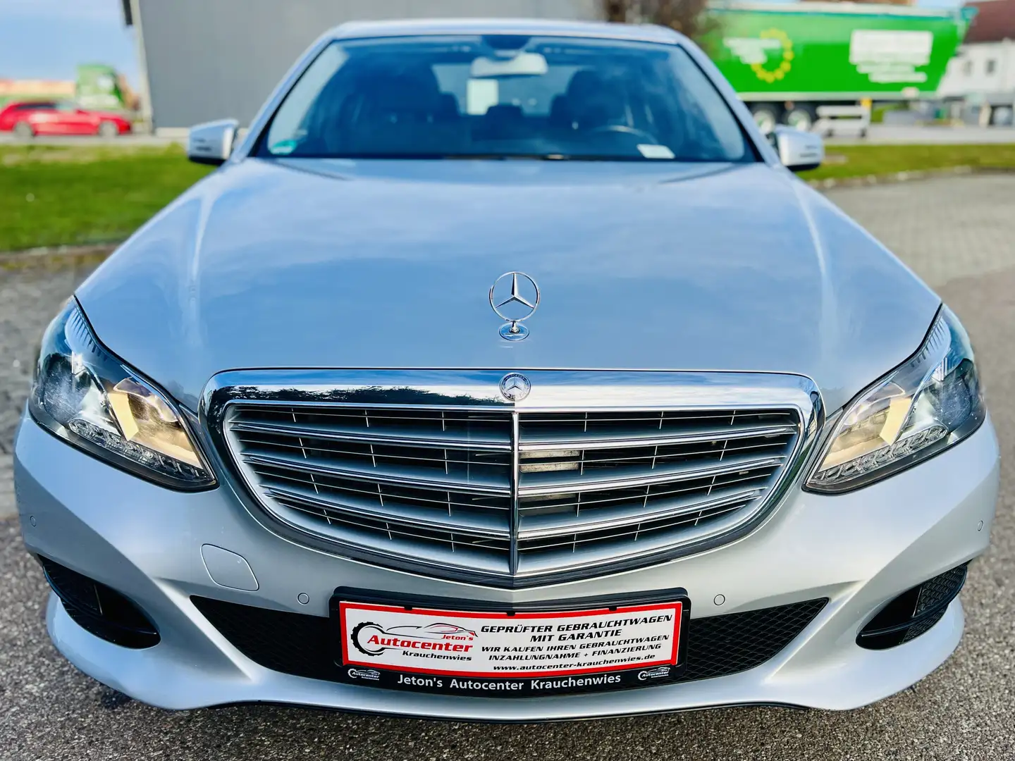 Mercedes-Benz E 220 E 220 CDI BlueEff. (212.002), TÜV 09/27 Silber - 2