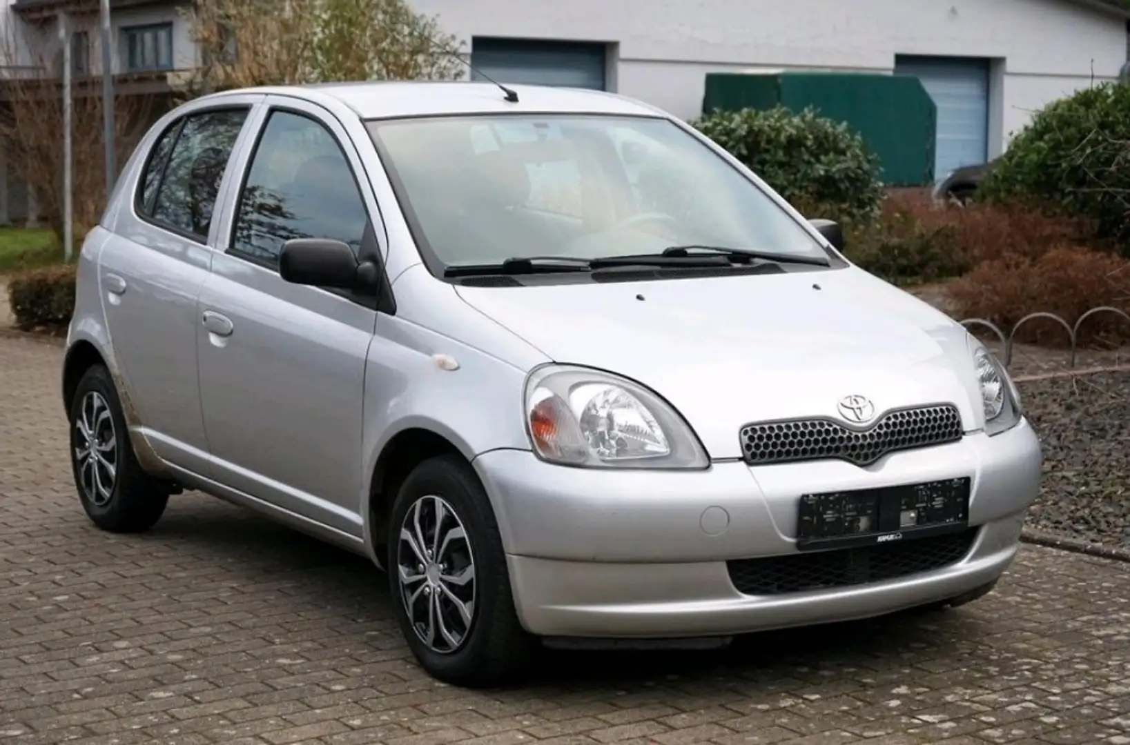Toyota Yaris 1.0 VVT-i,68 - 2