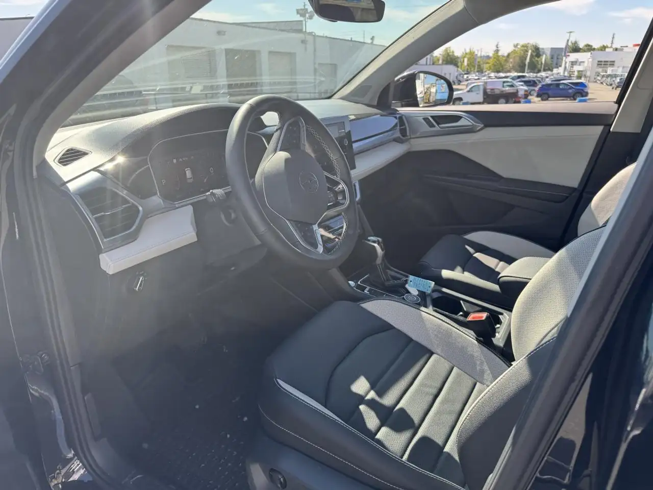 Volkswagen Taos снимка Volkswagen Taos