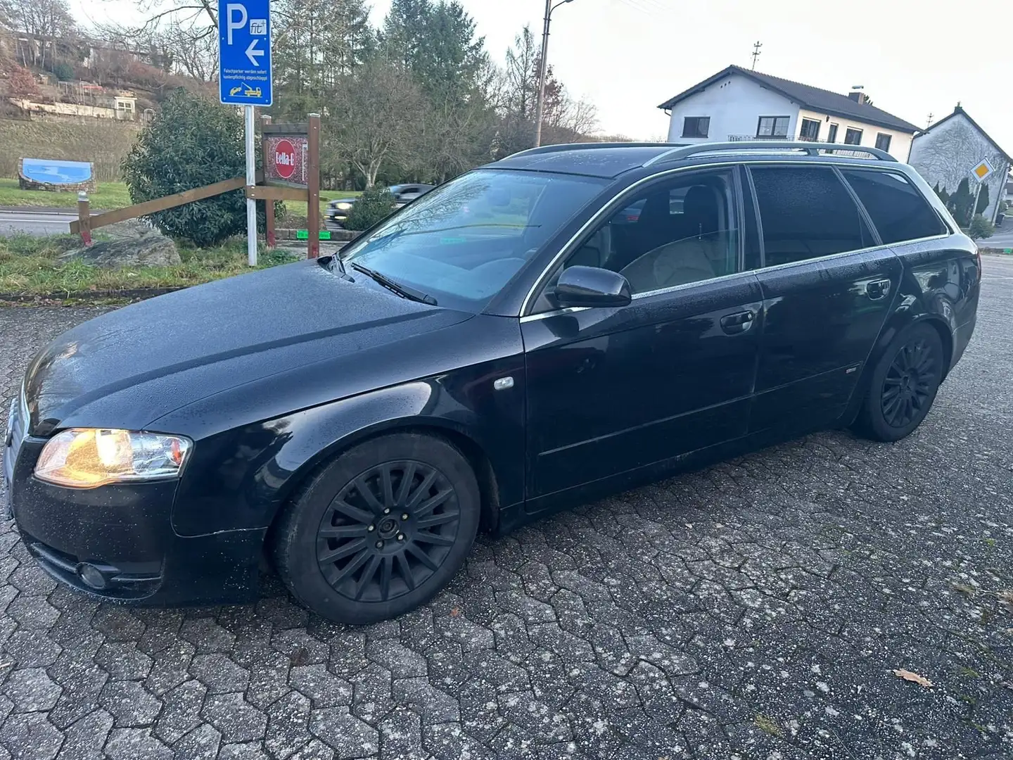 Audi A4 Avant 2.0 TDI*2 x S-LINE*PDC*LEDER*SHZ Schwarz - 2