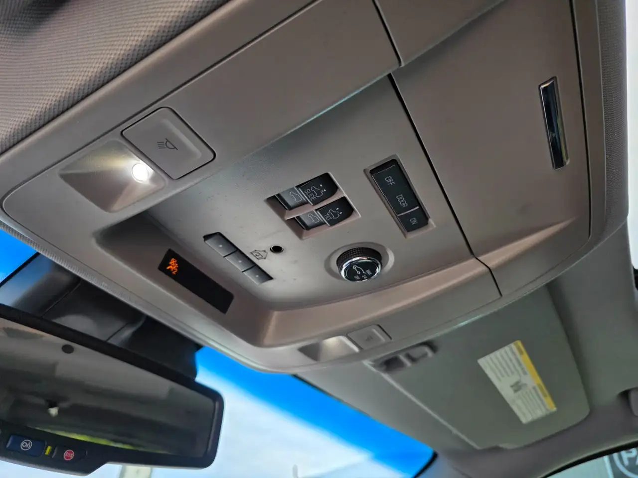 GMC Yukon снимка GMC Yukon