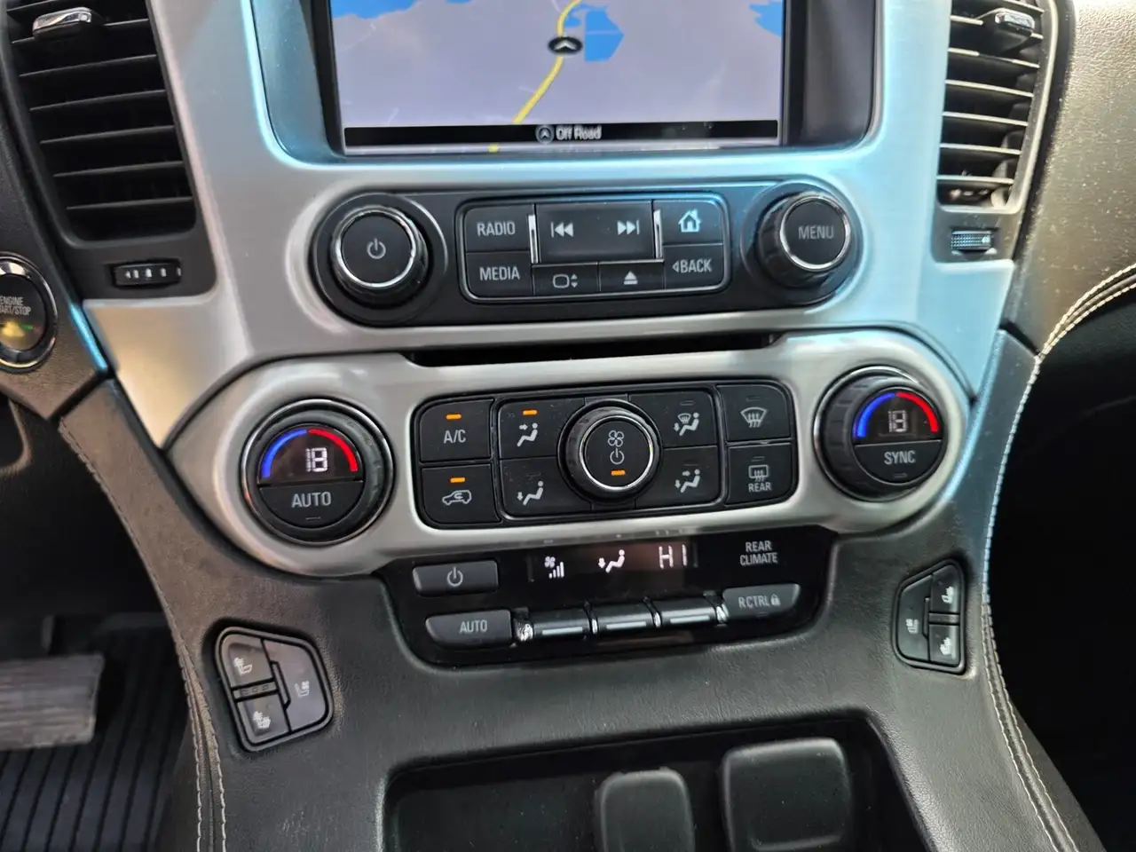 GMC Yukon снимка GMC Yukon