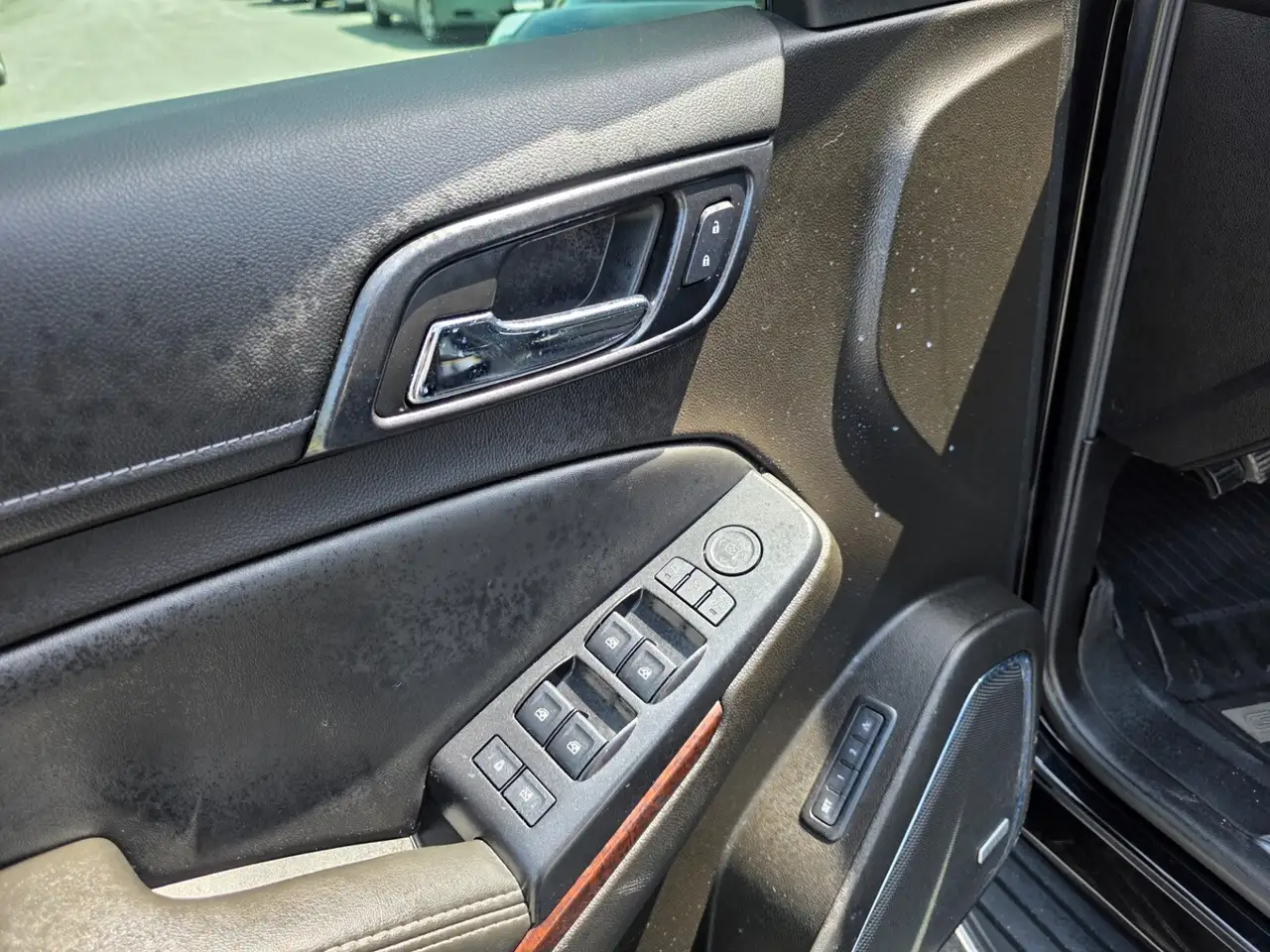 GMC Yukon снимка GMC Yukon