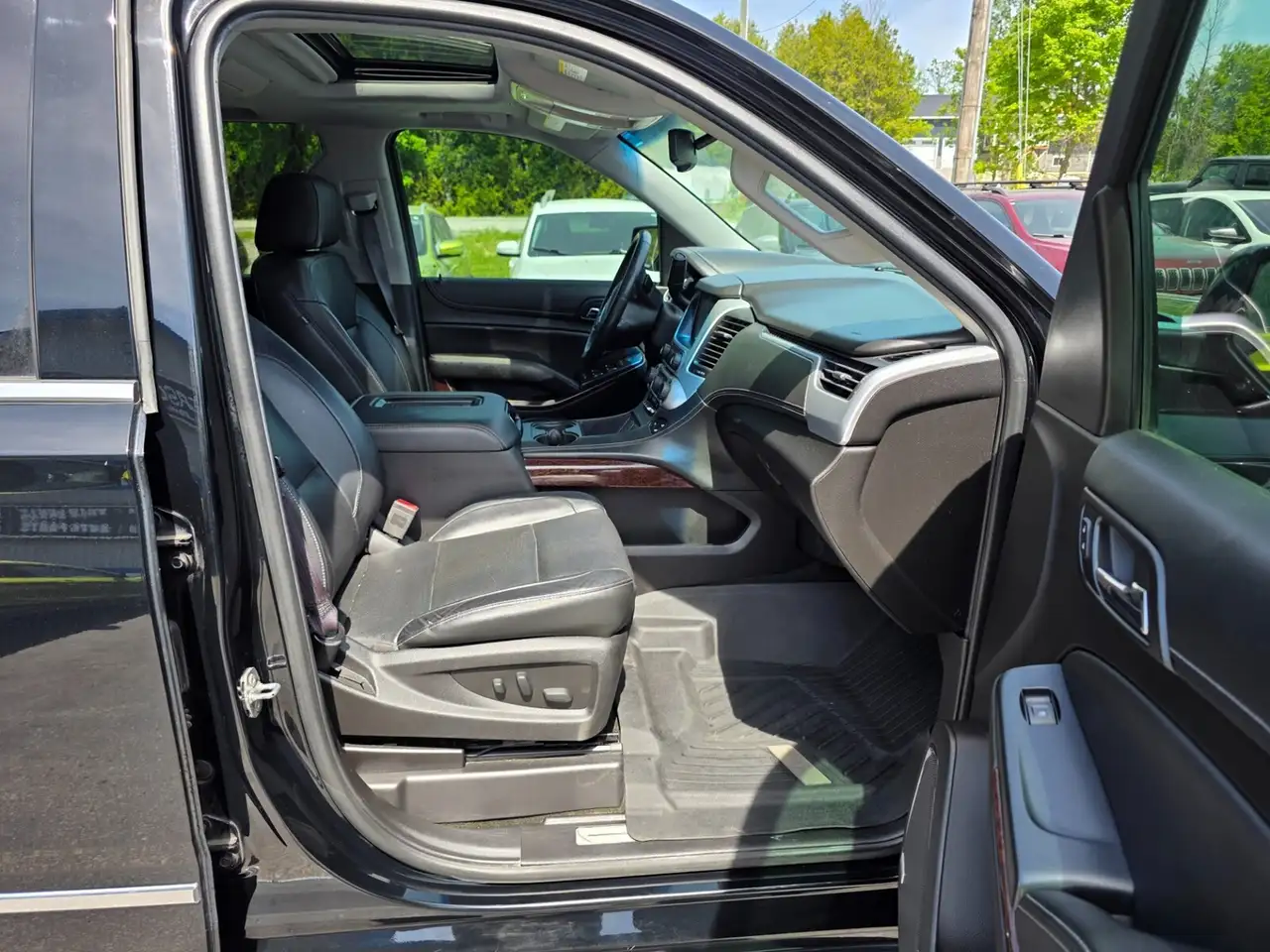 GMC Yukon снимка GMC Yukon