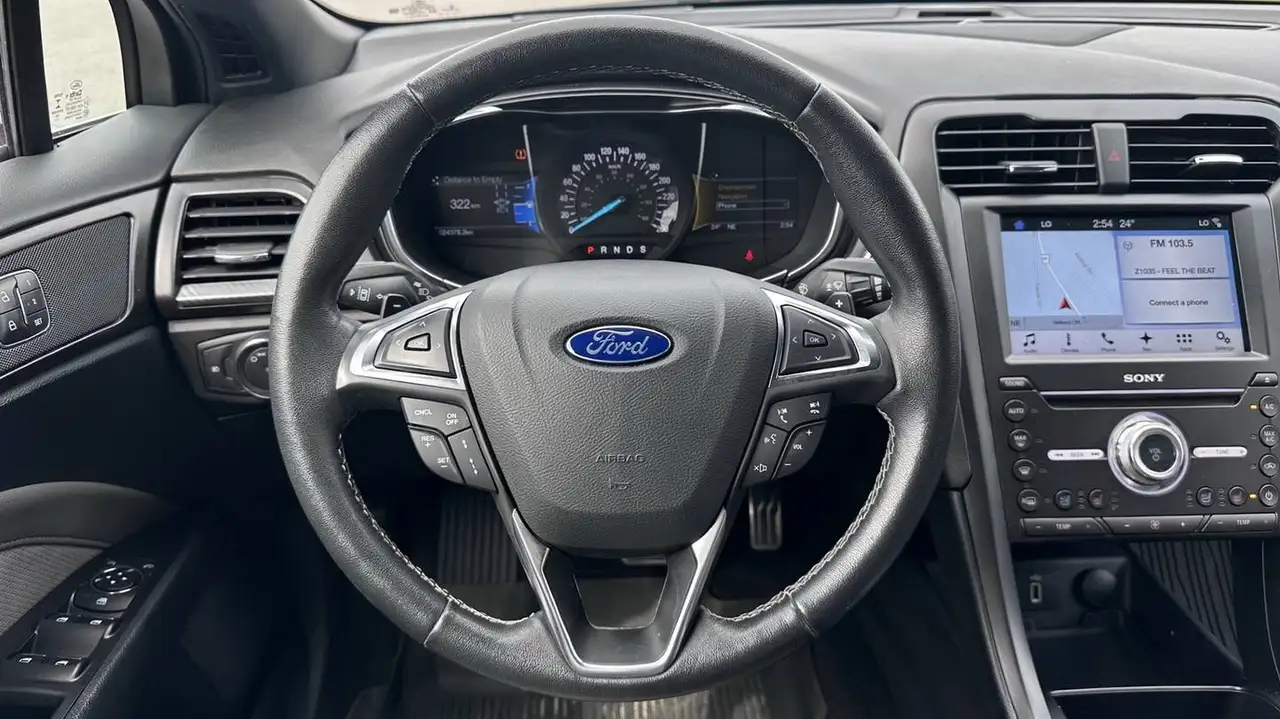 Ford Fusion photo Ford Fusion