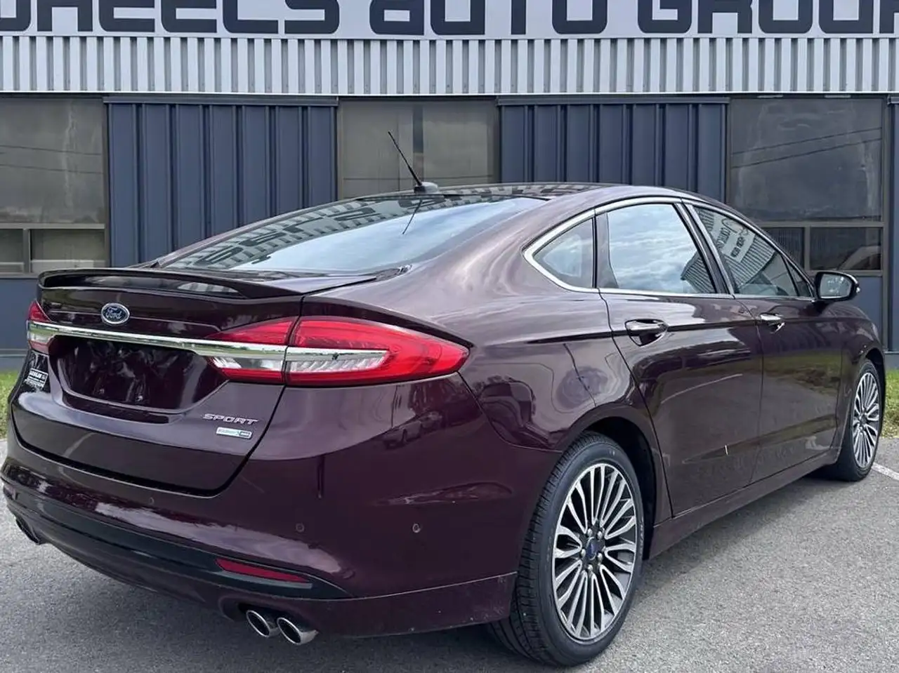 Ford Fusion photo Ford Fusion