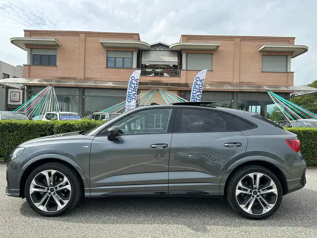 Audi Q3 Sportback 45 2.0tfsi Sline edition quattro STronic
