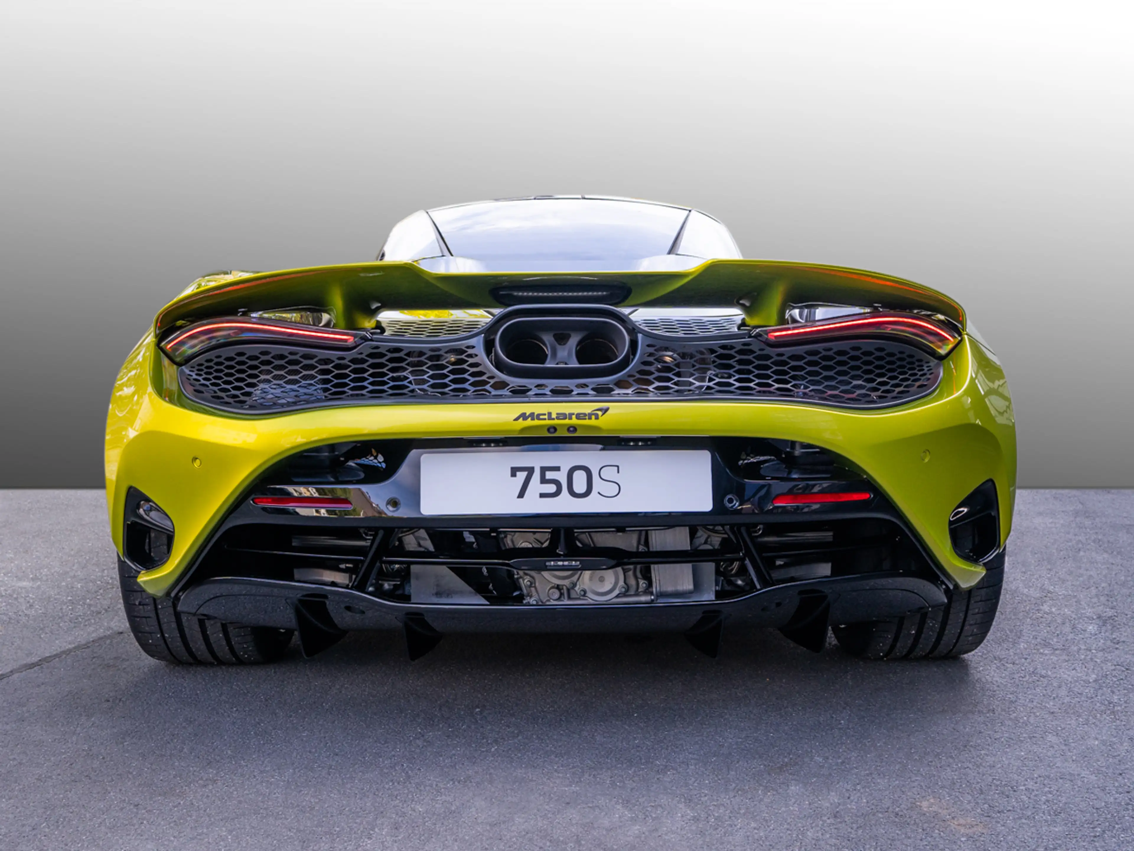 McLaren 750S Performance/CF R-Seat/360°/CF Fenders — photo 4
