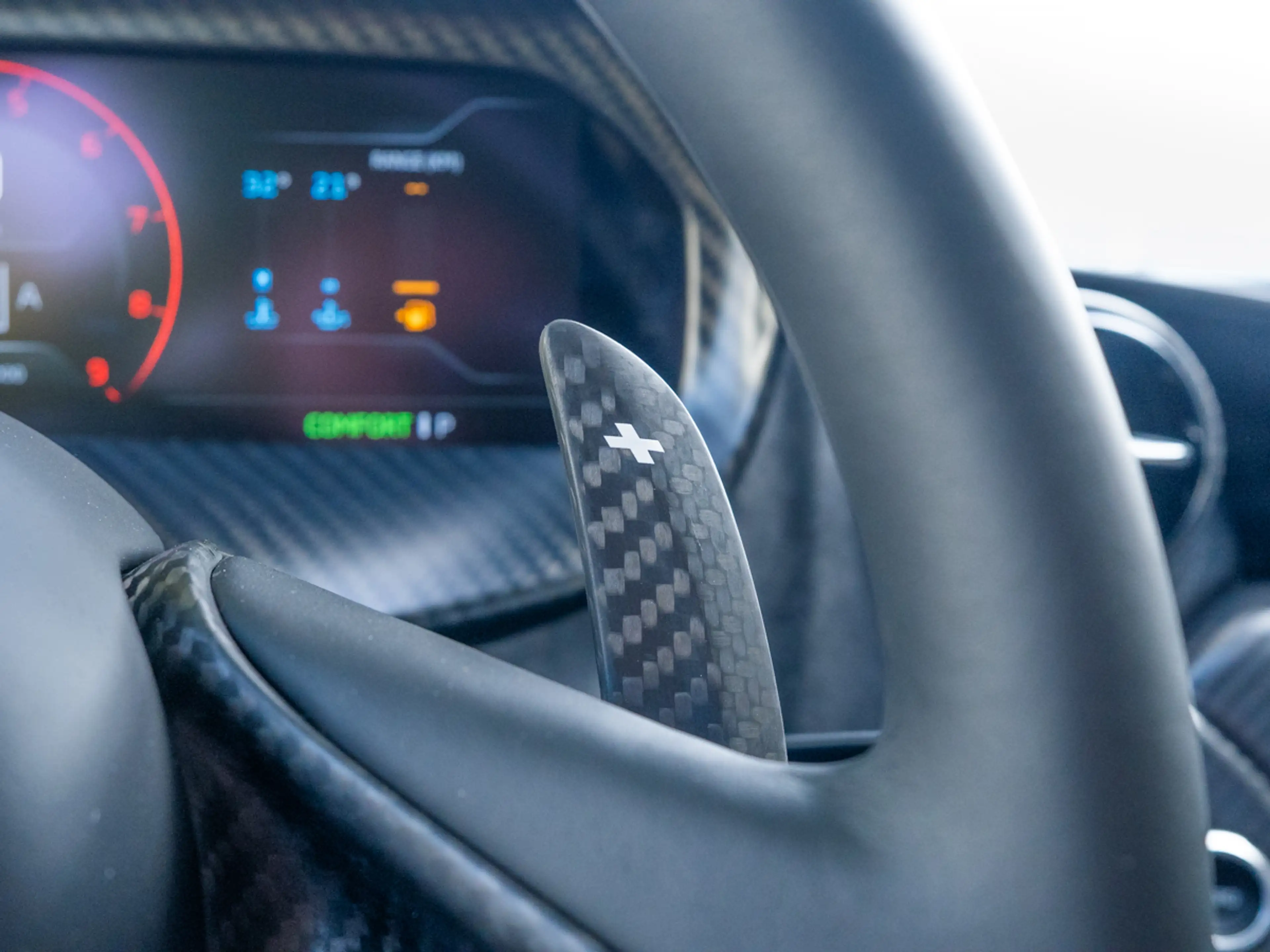 McLaren 750S Performance/CF R-Seat/360°/CF Fenders — photo 10