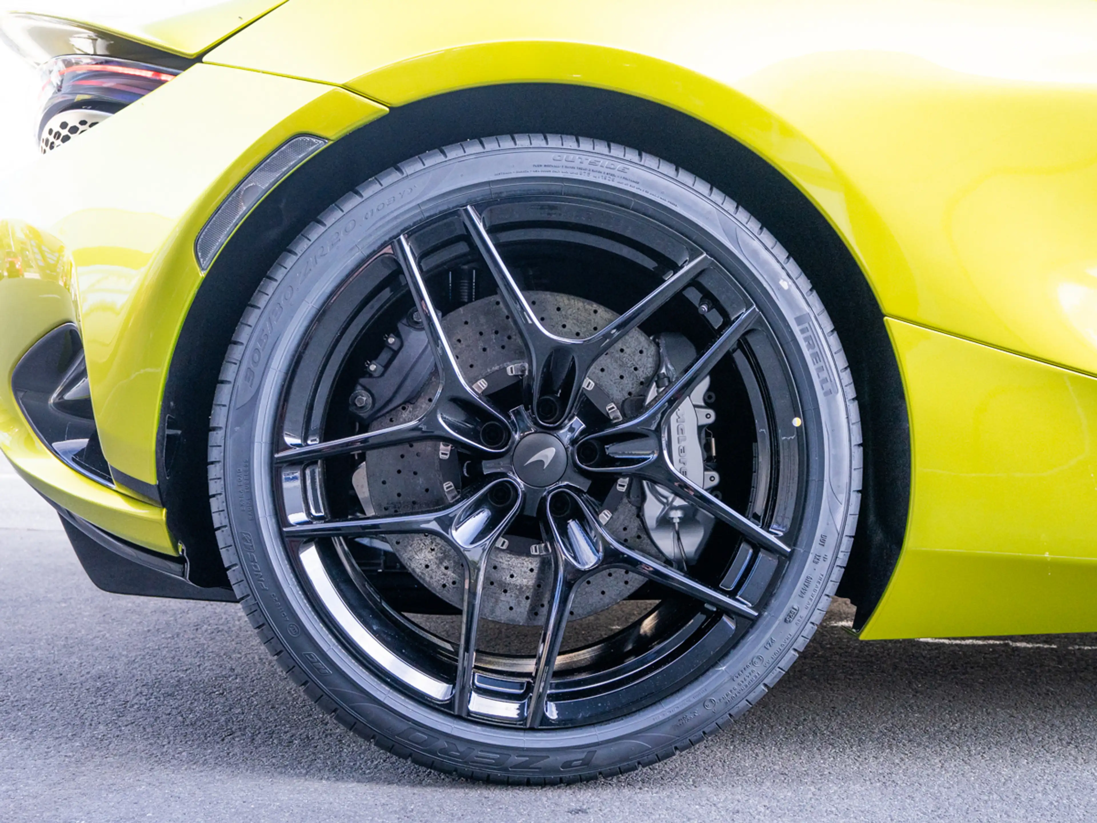 McLaren 750S Performance/CF R-Seat/360°/CF Fenders — photo 6