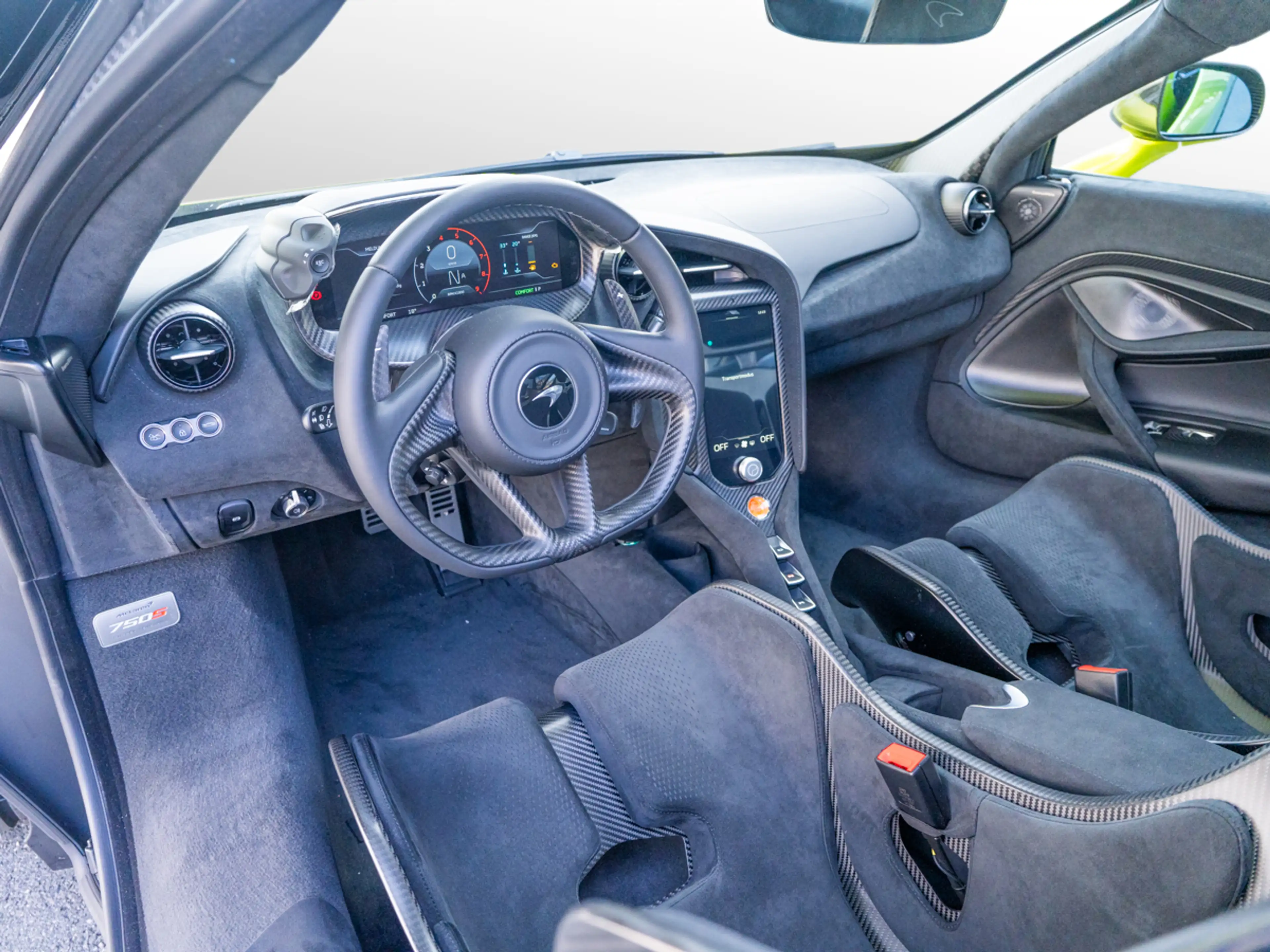 McLaren 750S Performance/CF R-Seat/360°/CF Fenders — photo 7