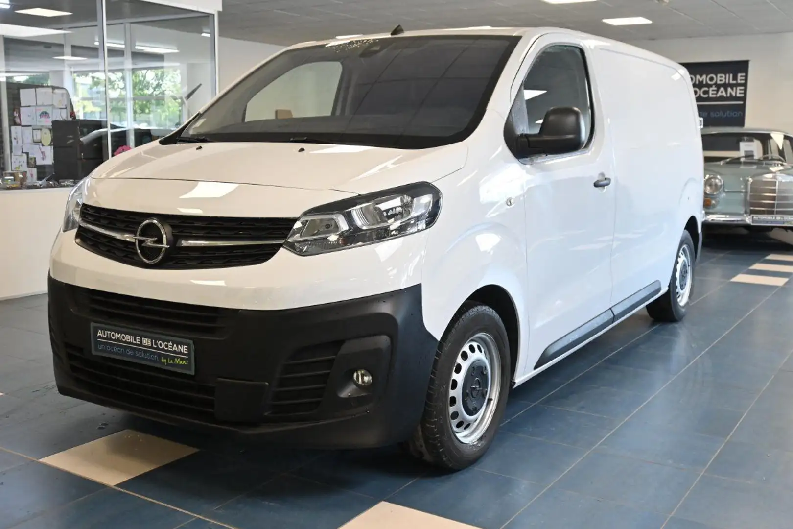 Opel Vivaro FOURGON FGN TAILLE M BLUEHDI 120 S&S BVM6 Blanc - 1