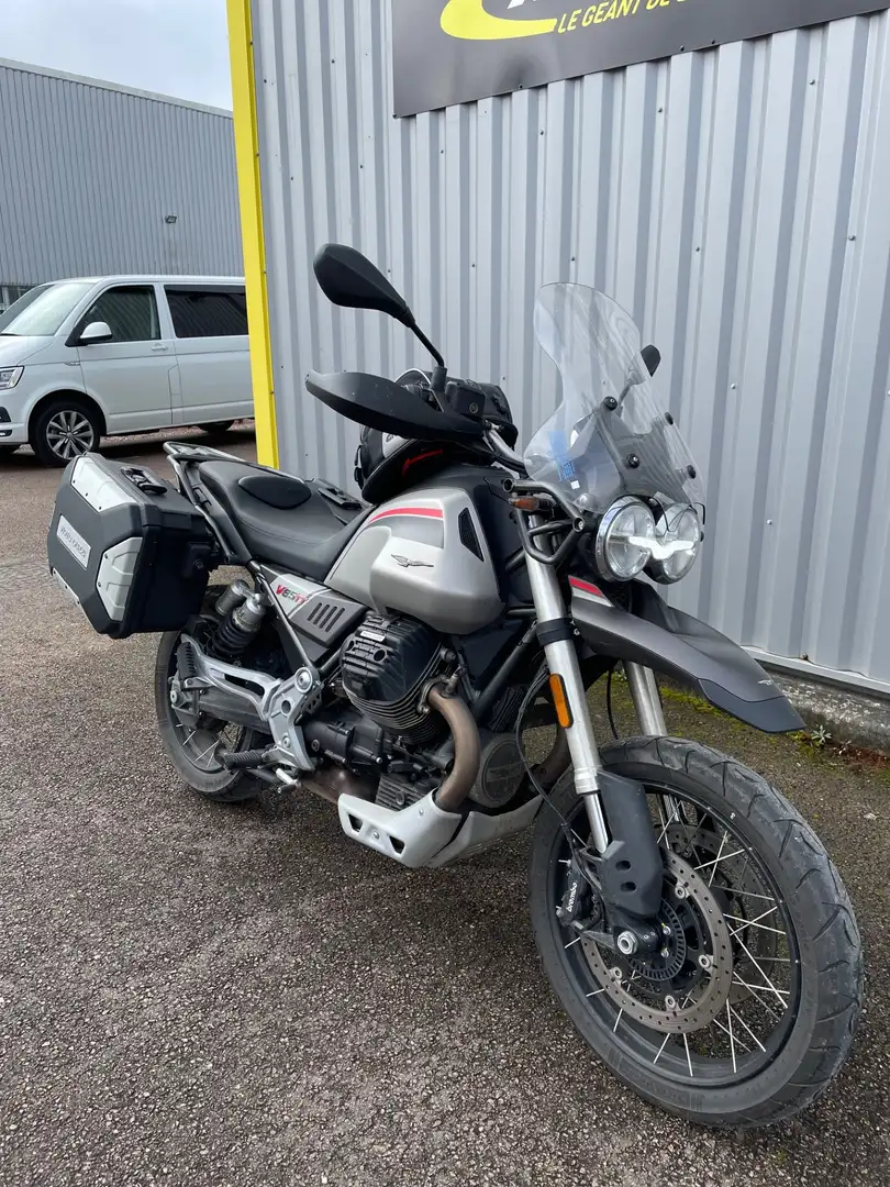 Moto Guzzi V 85 TT Beige - 2