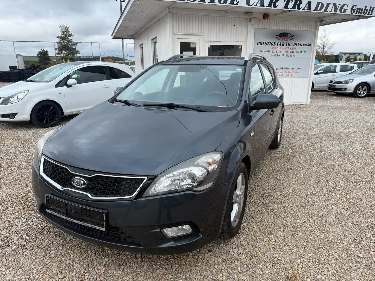 Kia Ceed SW / cee'd SW cee'd 1.4 Sportswagon*NAVI*AHK*KAMERA* Grau - 1