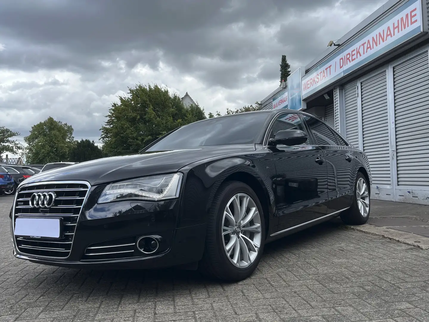 Audi A8 3.0 TDI quattro LED*BOSE*360° Schwarz - 2