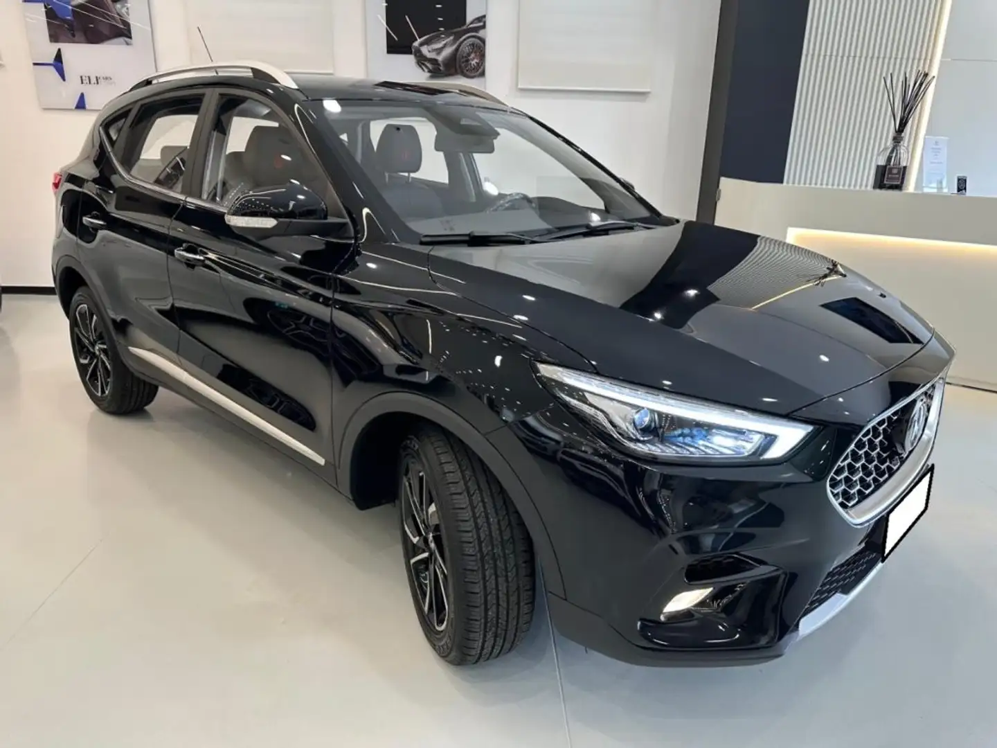 MG ZS Classic 1.5 VTi-tech Luxury Nero - 2