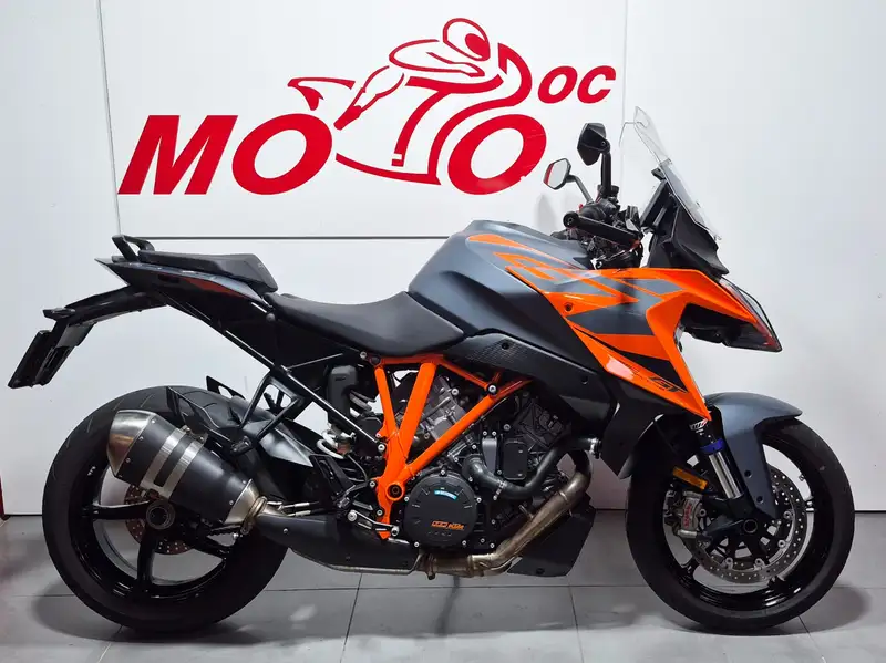 KTM 1290 Super Duke GT