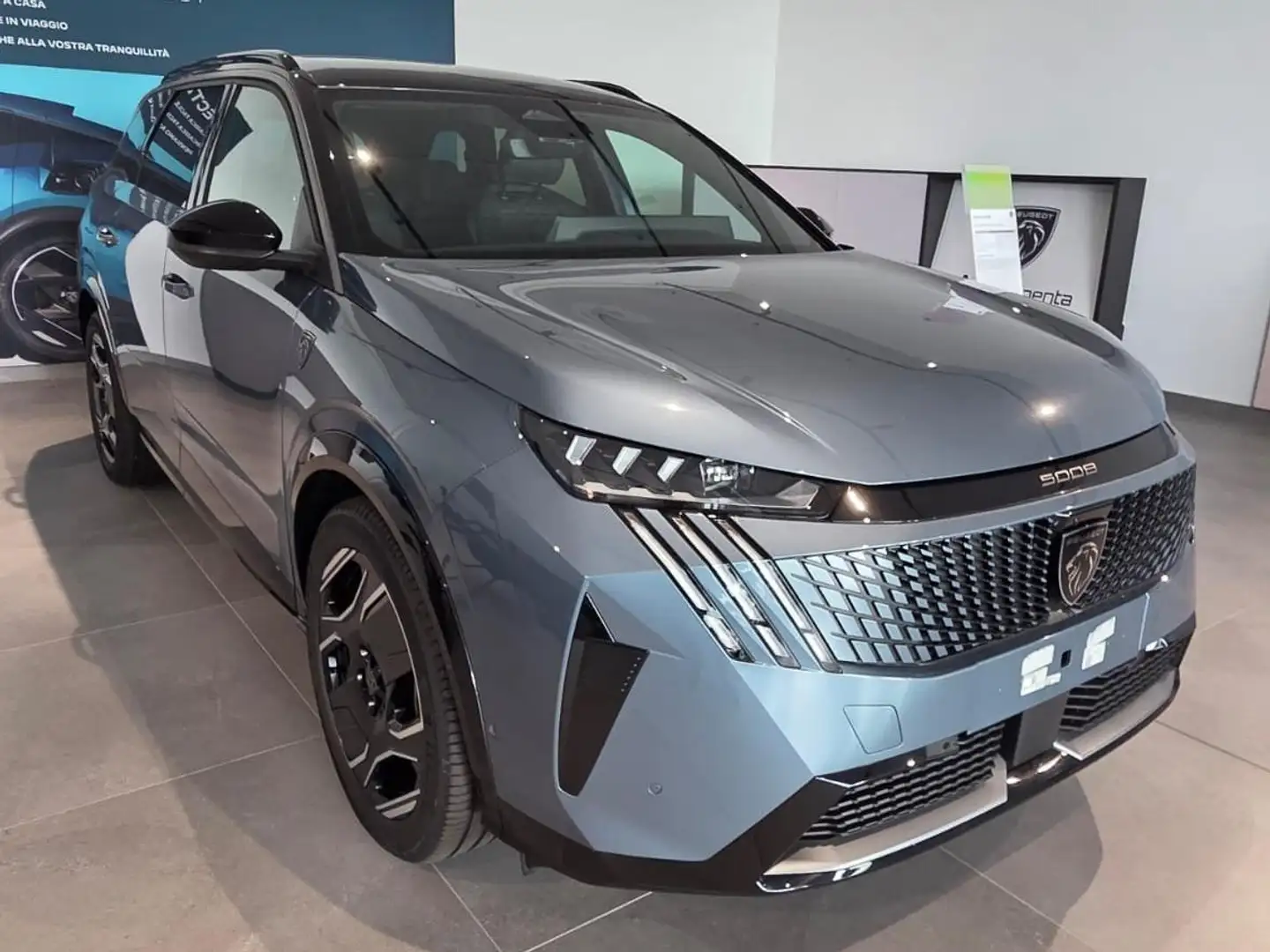 Peugeot 5008 Elettrica 210cv Standard Range GT 7 Posti Azul - 1