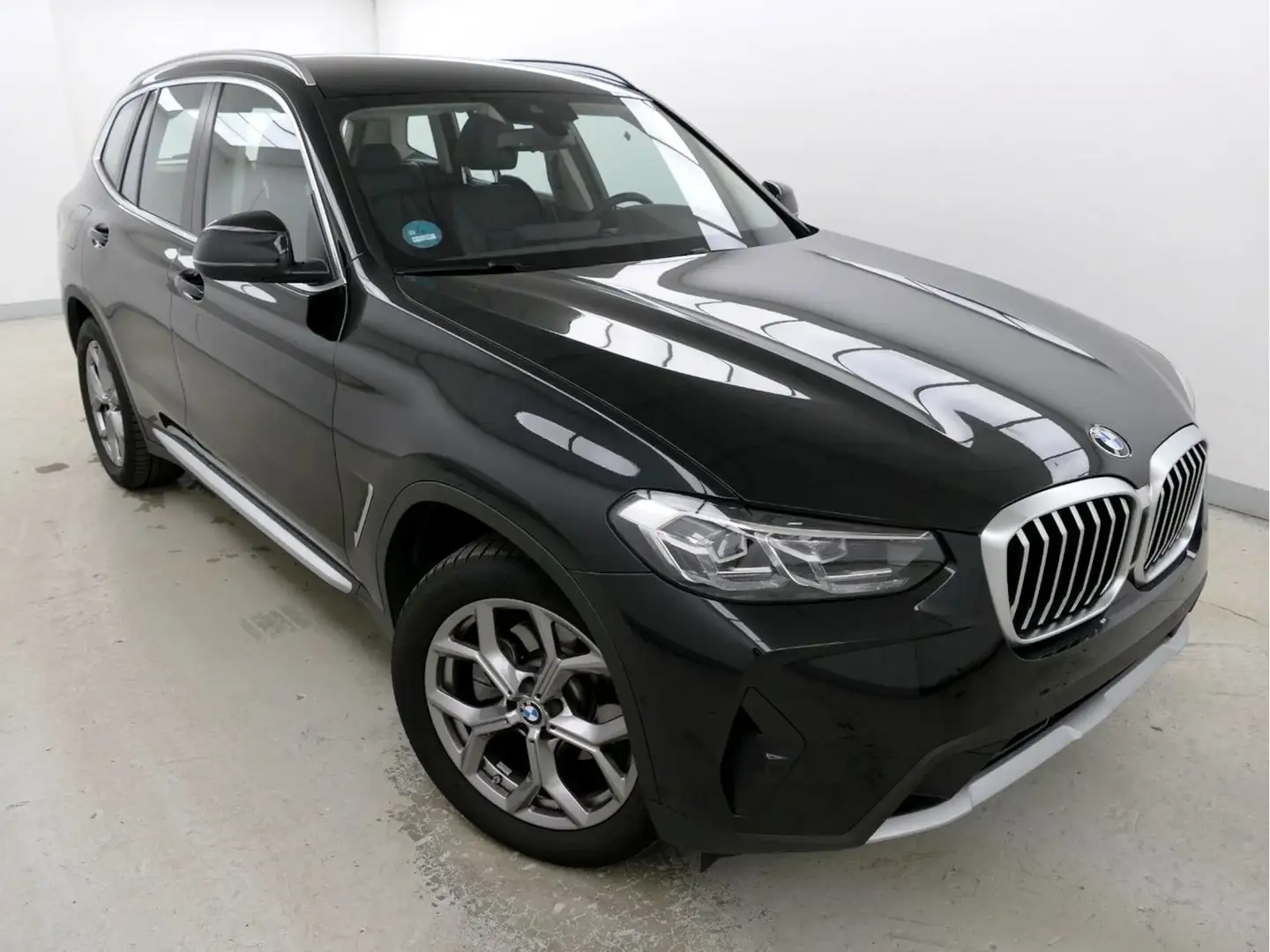 BMW X3 xDrive 20i Sport ACC Leder Sound Kam Driving Schwarz - 2