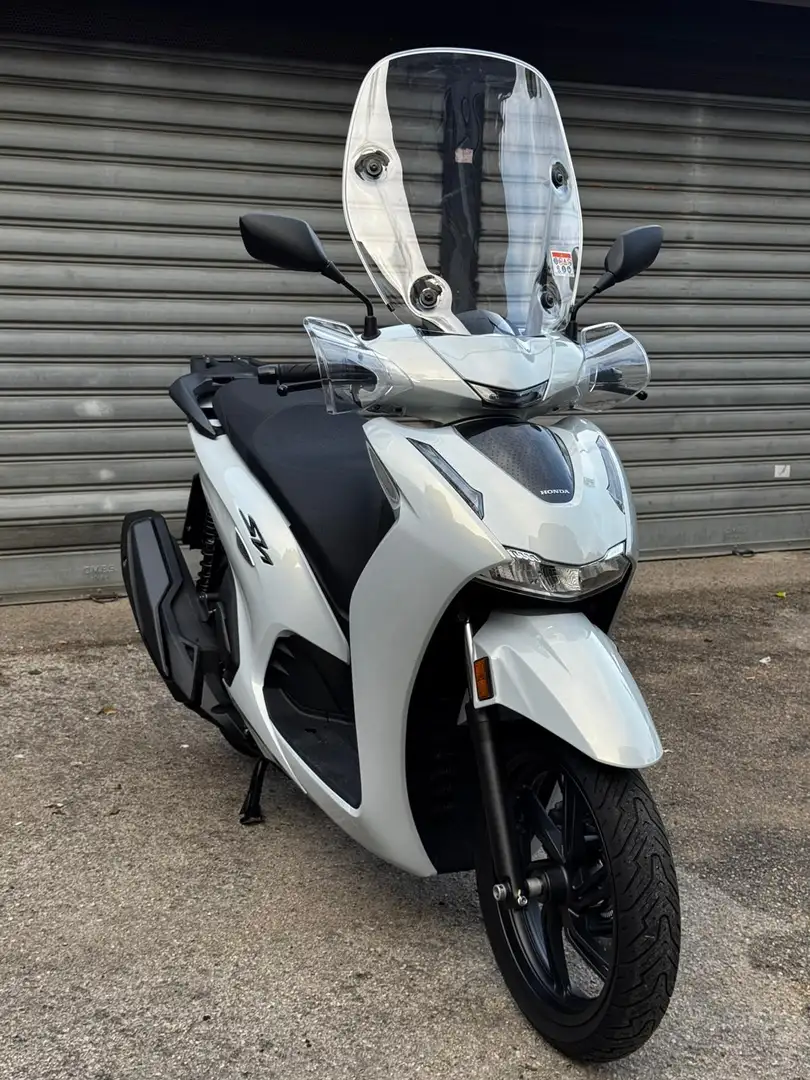 Honda SH 350i Blanc - 1