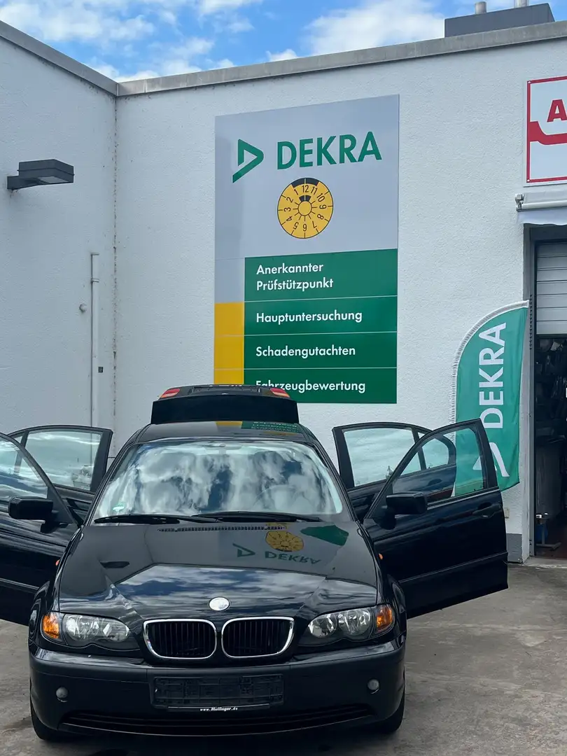 BMW 318 318i Schwarz - 1