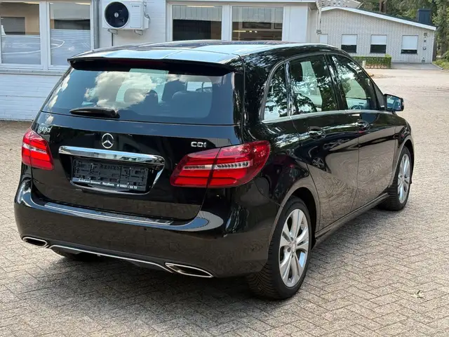 Mercedes-Benz B-Class view 7