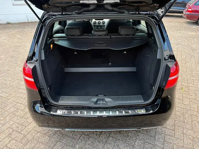 Mercedes-Benz B-Class view 8