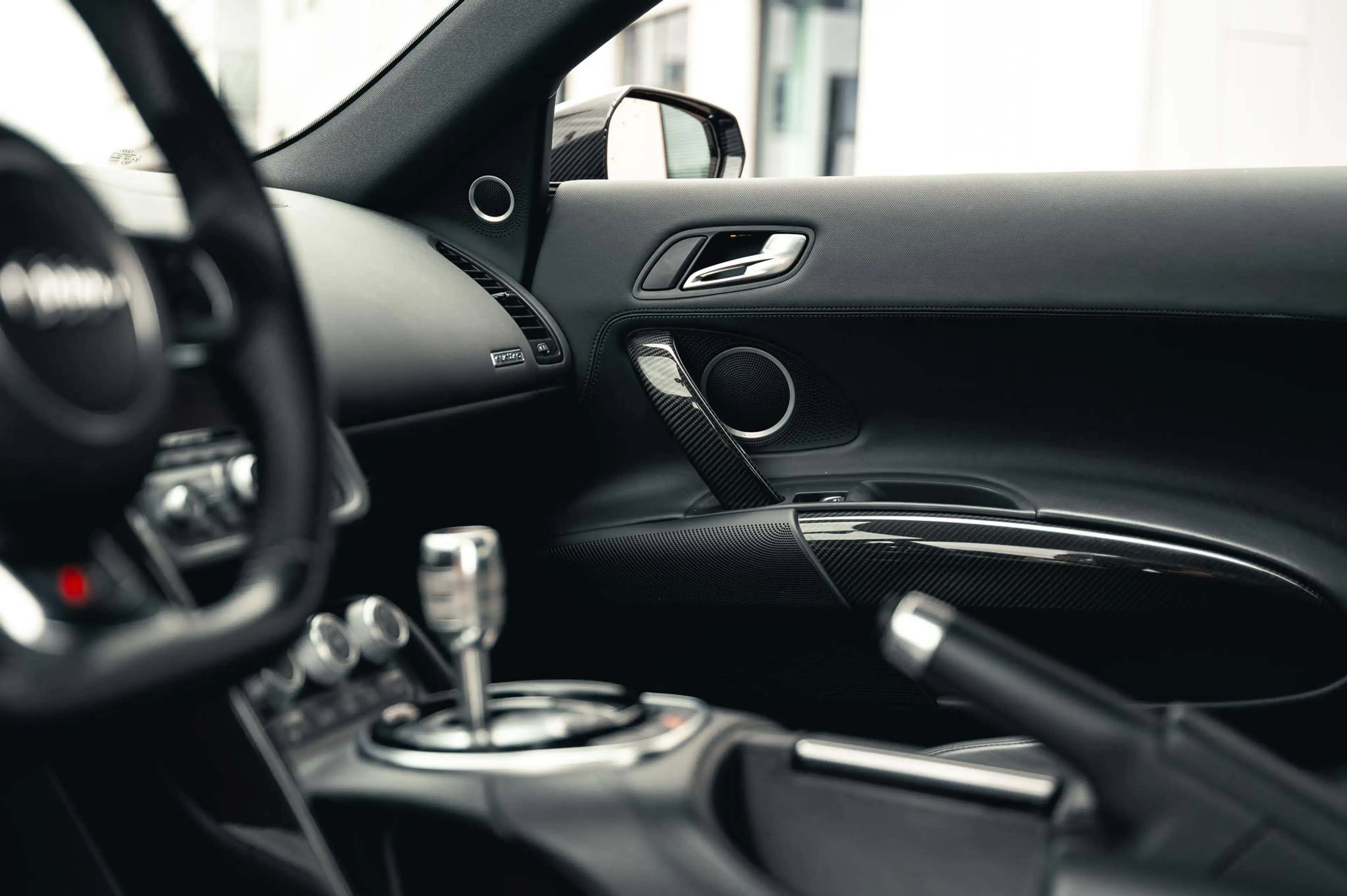 Audi R8 V10+ COUPÉ / S-TRONIC / QUATTRO / 550PK / 3X CARBON / KERAMISCHE REMMEN / FULL AUDI SERVICE — photo 12