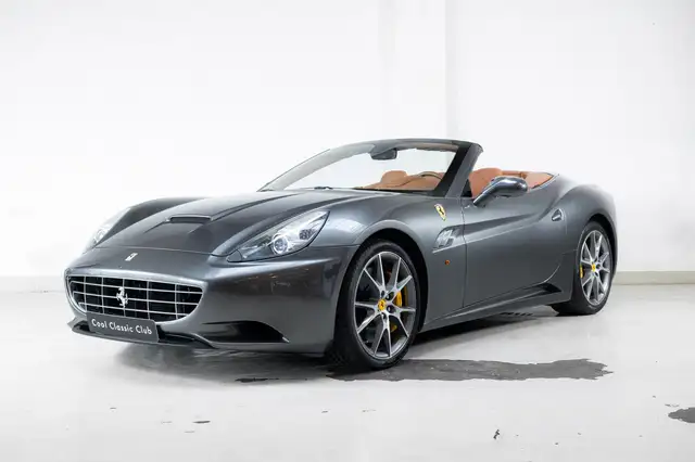 Ferrari California 4.3 V8 - Dealer Serviced - Dutch Delivered -