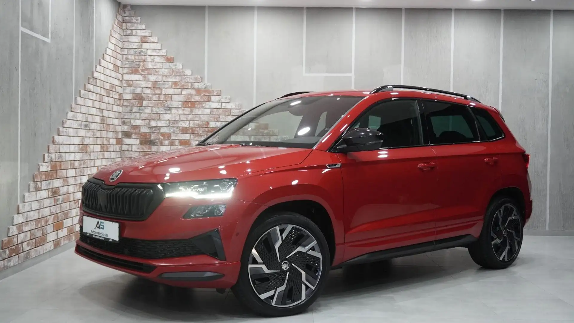 Skoda Karoq 2.0 TSi Sportline DSG 4x4 Matrix/Virtual/A Rot - 1