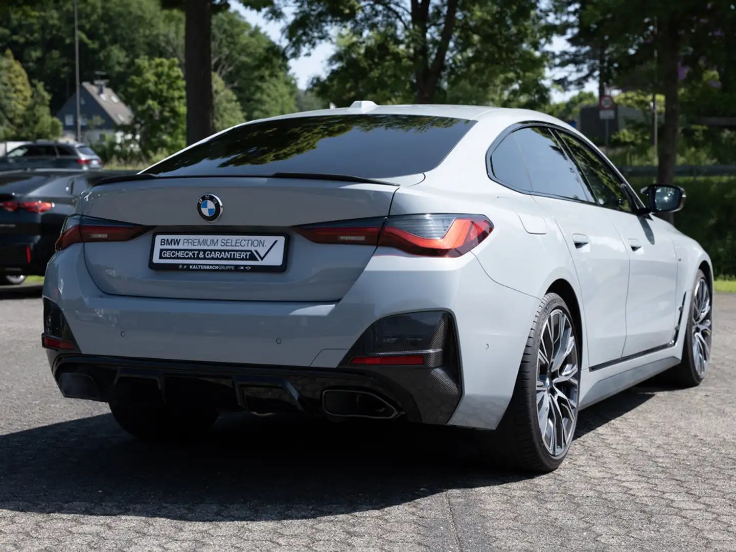 BMW 440 Gran Coupe xDrive AHK PANO HUD H/K LED Grijs - 2