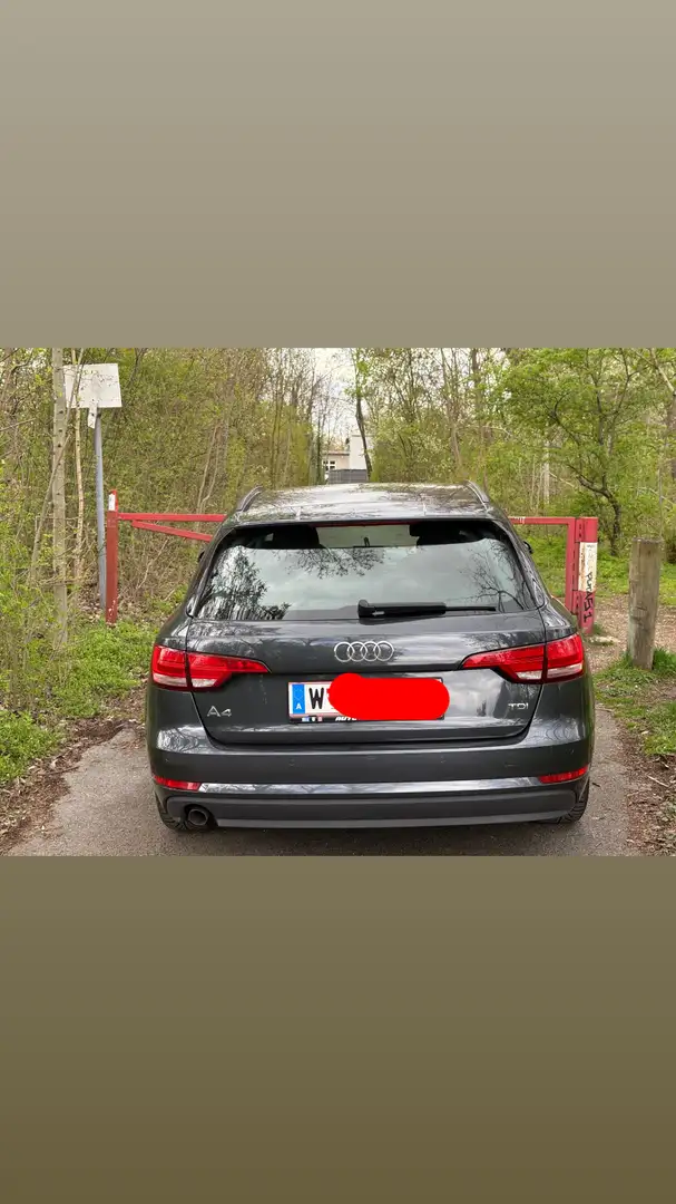 Audi A4 Avant 2,0 TDI Grau - 2