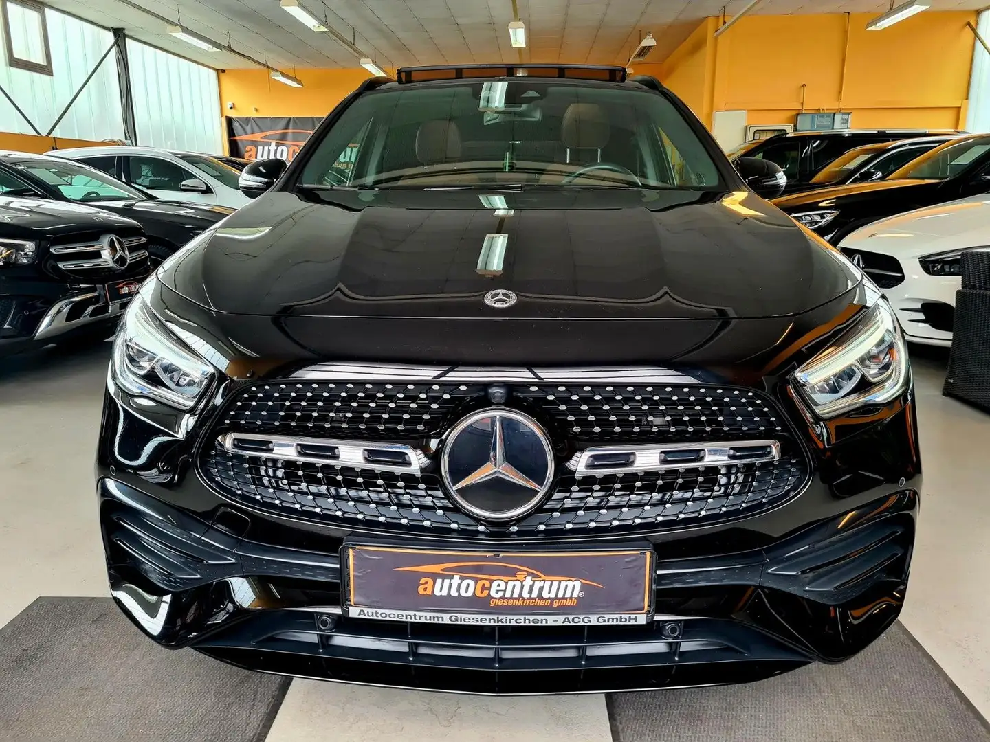 Mercedes-Benz GLA 200 AMG*Night*Exkl*Leder*Pano*AHK*Standhzng Negro - 2