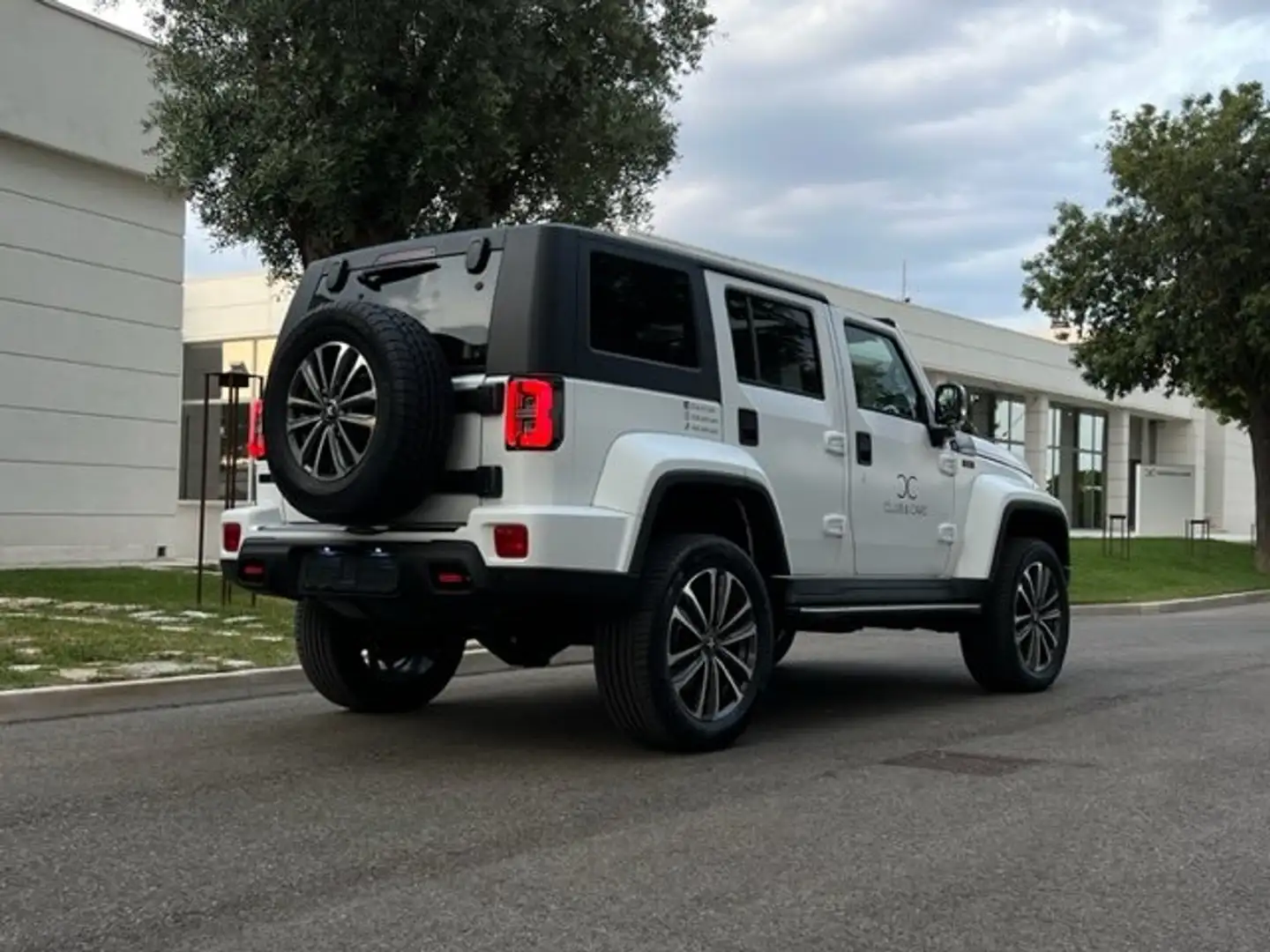 ICH-X K2 ICH-X K2 2.0d 4WD DCT  HARDTOP/PACK CARBONIO Blanc - 2