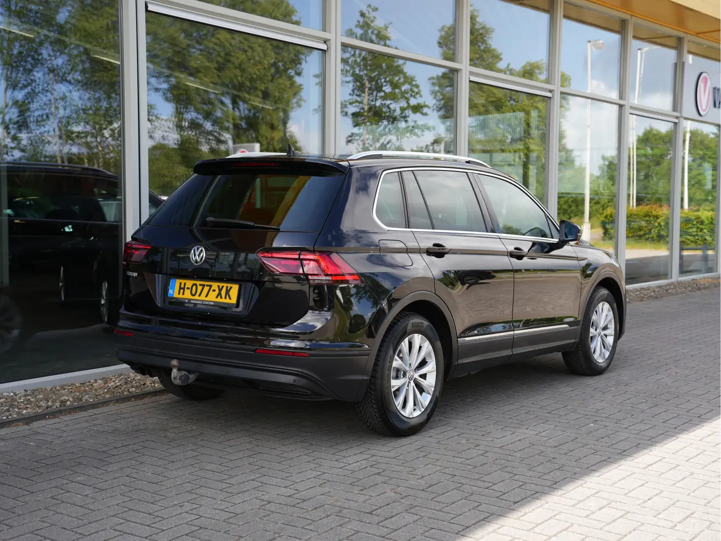 Volkswagen Tiguan 1.5 TSI Comfortline Business | Adaptive Cruise | D Nero - 2