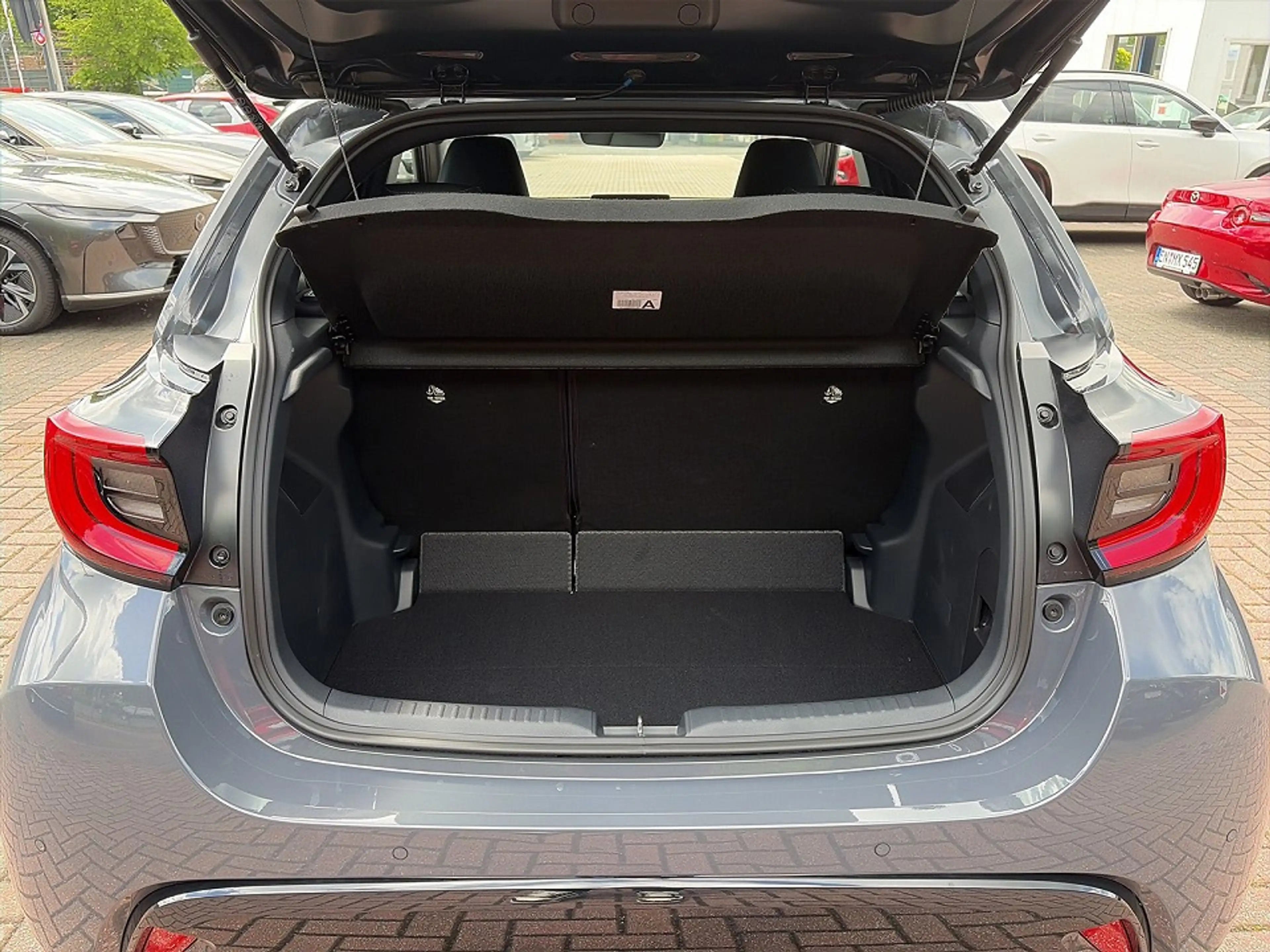 Mazda 2 Hybrid 1.5 Homura *Klimaautomatik*Rückfahrkamera* — photo 9
