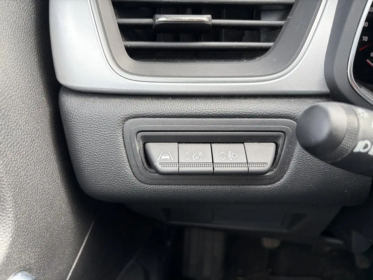 Renault Captur — photo 43