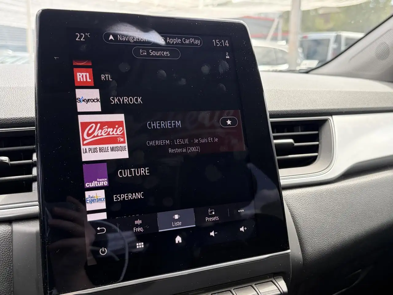 Renault Captur — photo 16