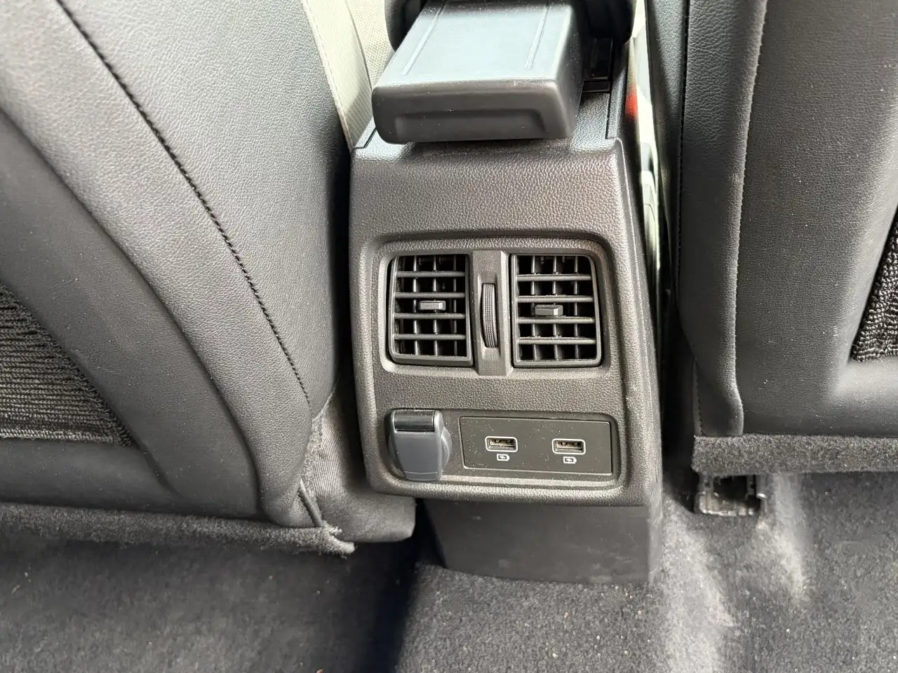 Renault Captur — photo 9