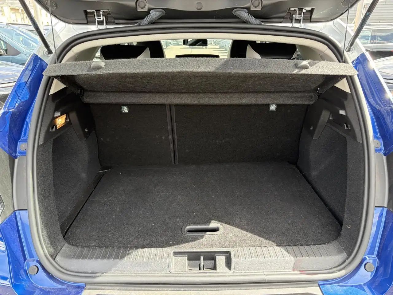 Renault Captur — photo 45