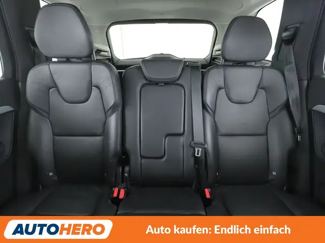 Volvo XC90 view 15