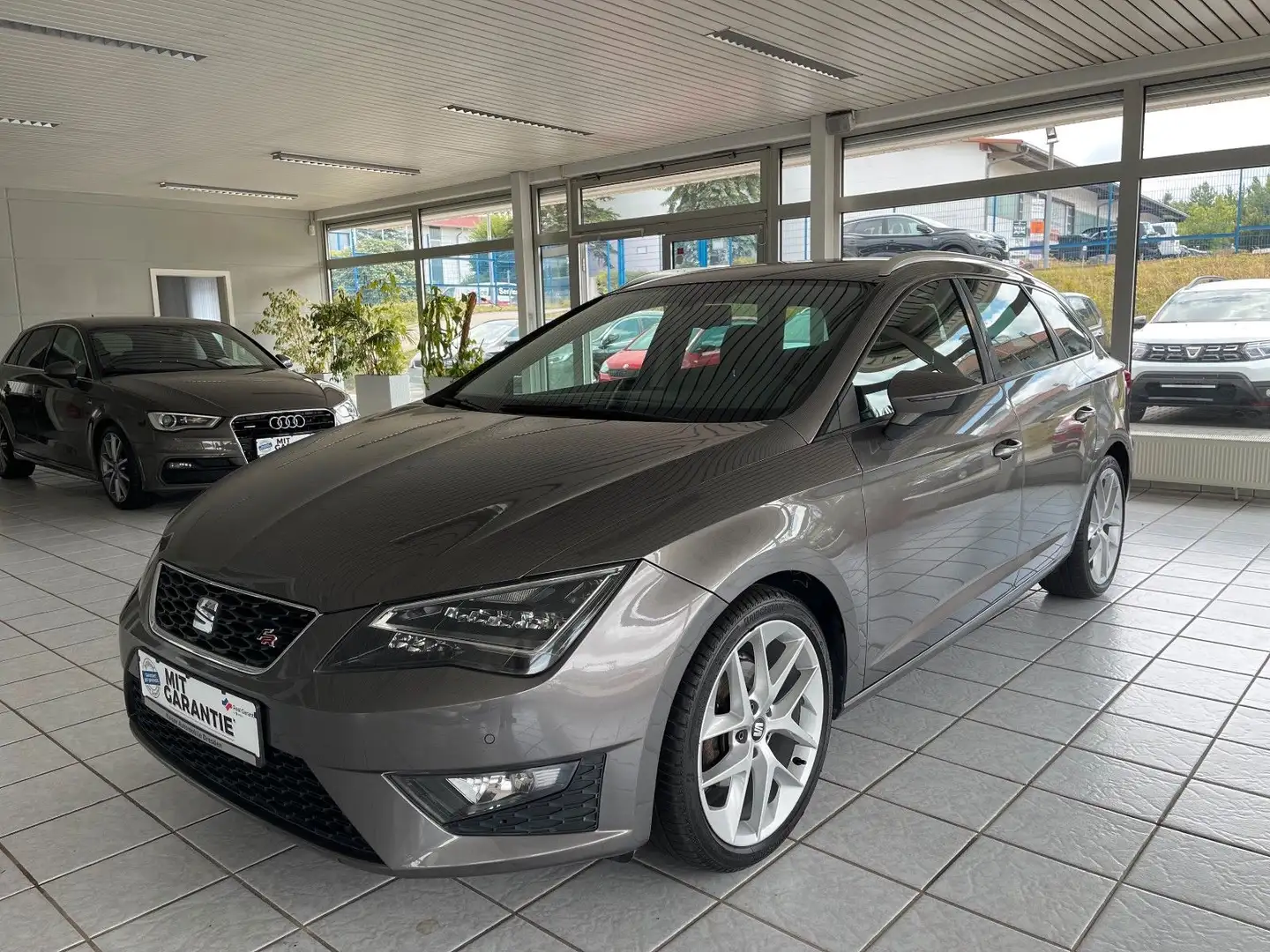 SEAT Leon ST FR *LED*SPORT*TEMP*Leder*TOP-ZUSTAND* Gris - 1
